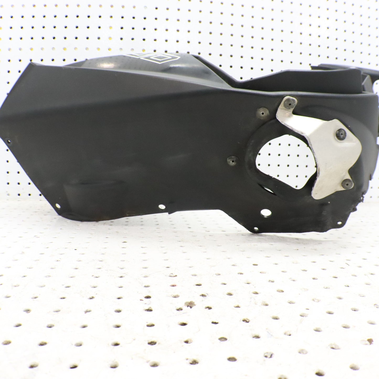 2016 Polaris Rush 800 Fender Bellypan Right 2635838