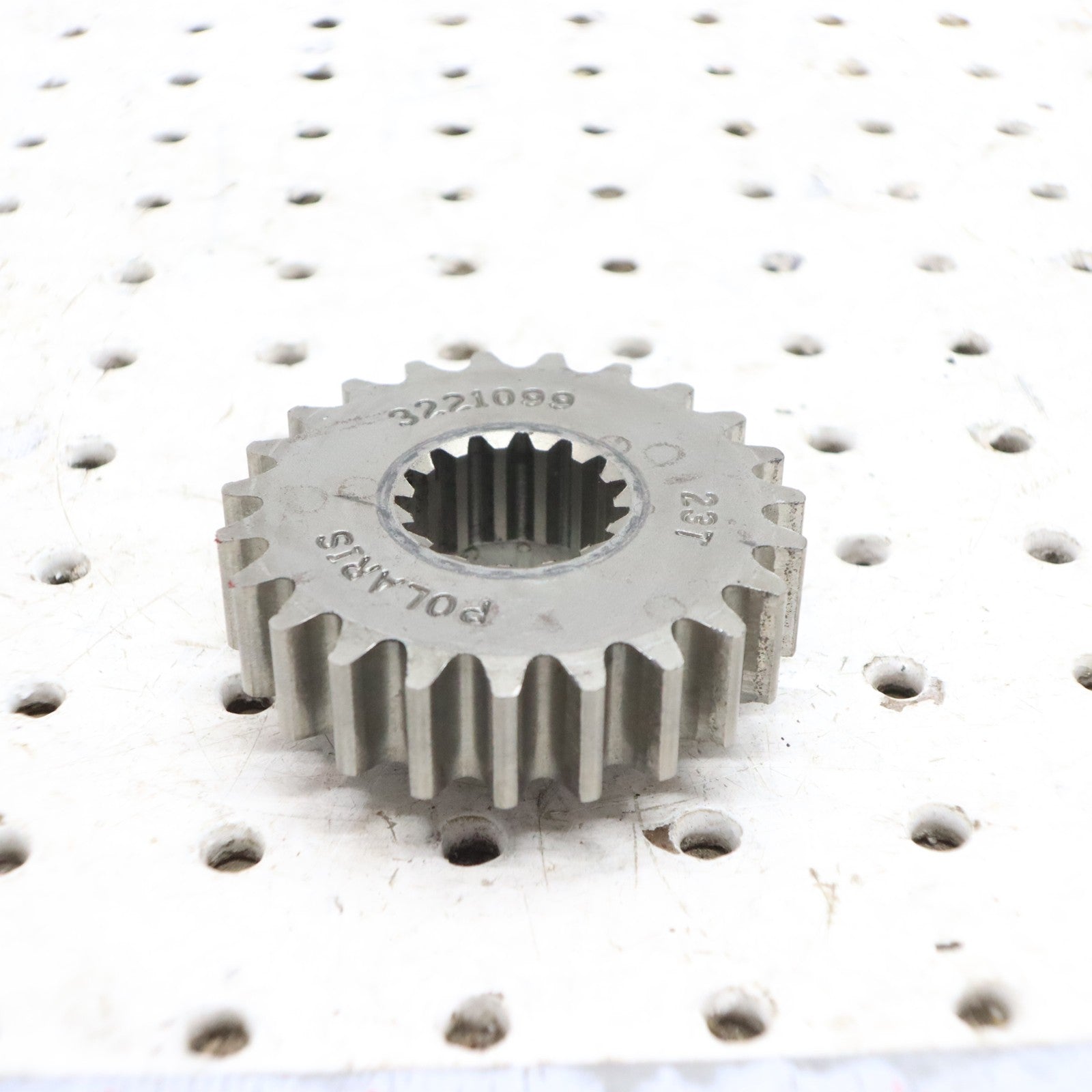 2016 Polaris Rush 800 Chaincase Sprocket Gear Upper 23 TOOTH 3221099