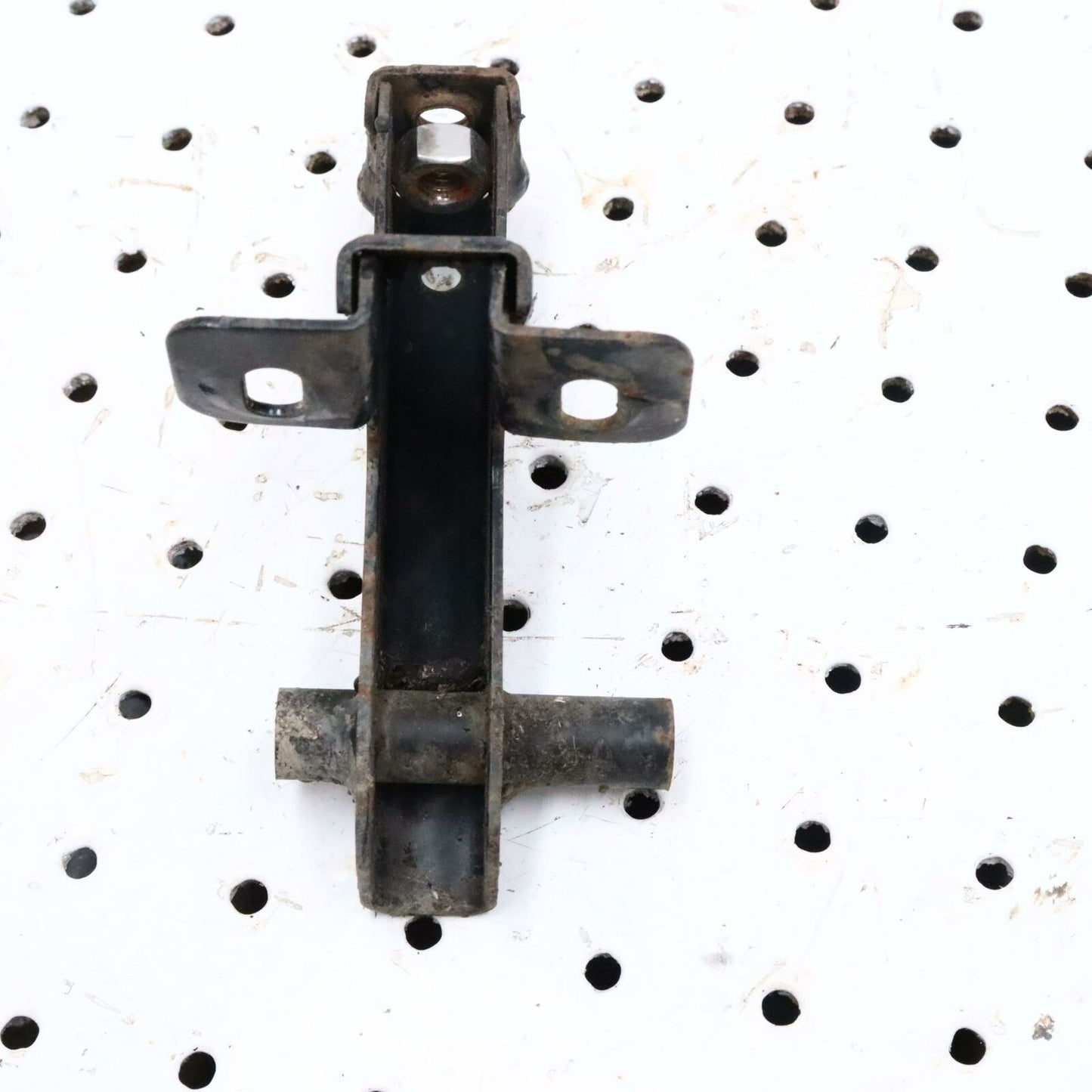 2000 POLARIS SPORTSMAN 500 FRONT LEFT RACK SUPPORT 1013210-067; 1040554-067