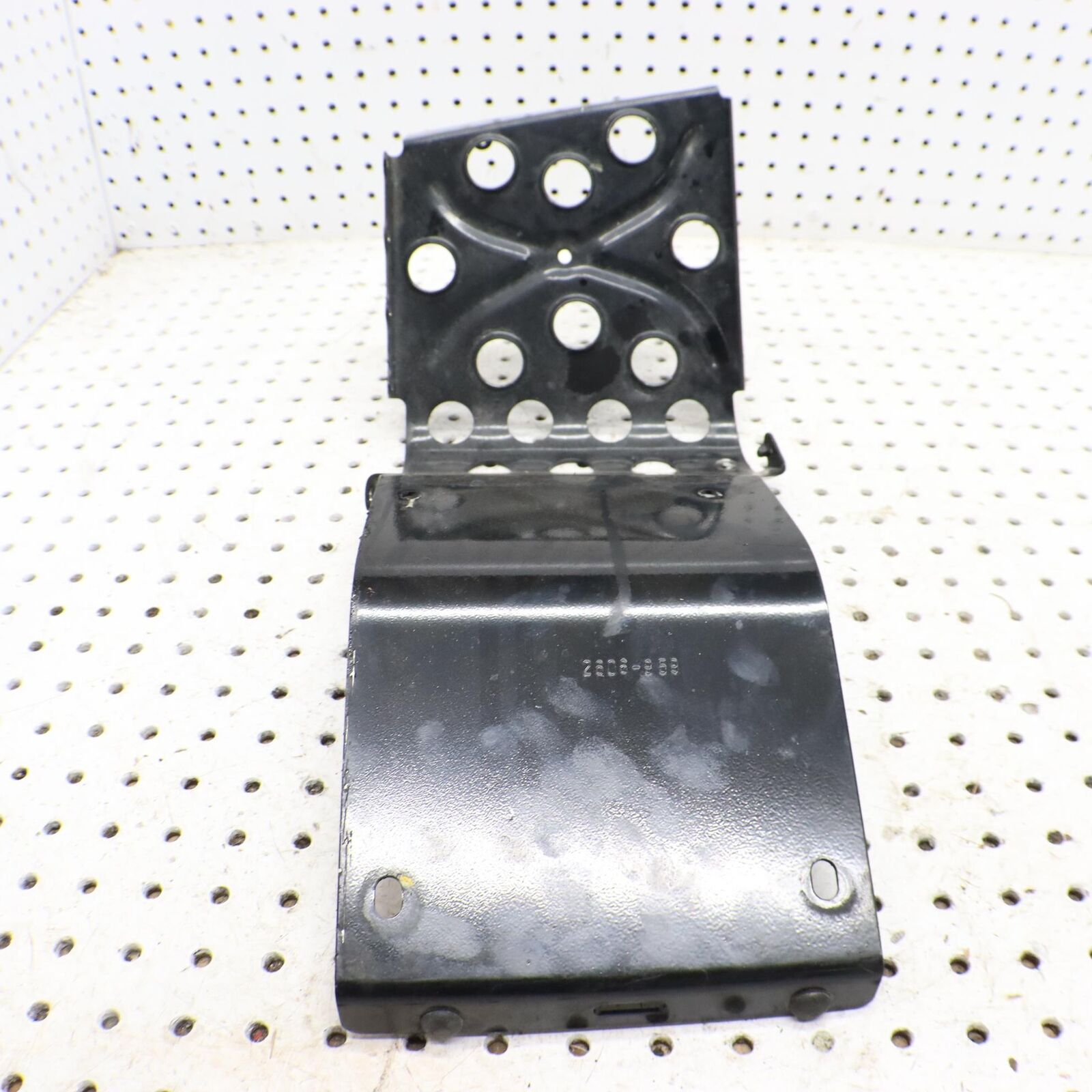 2005 ARCTIC CAT SABERCAT 600 LEFT FOOT HOLDER REST STAY FOOTREST WELL 2706-551