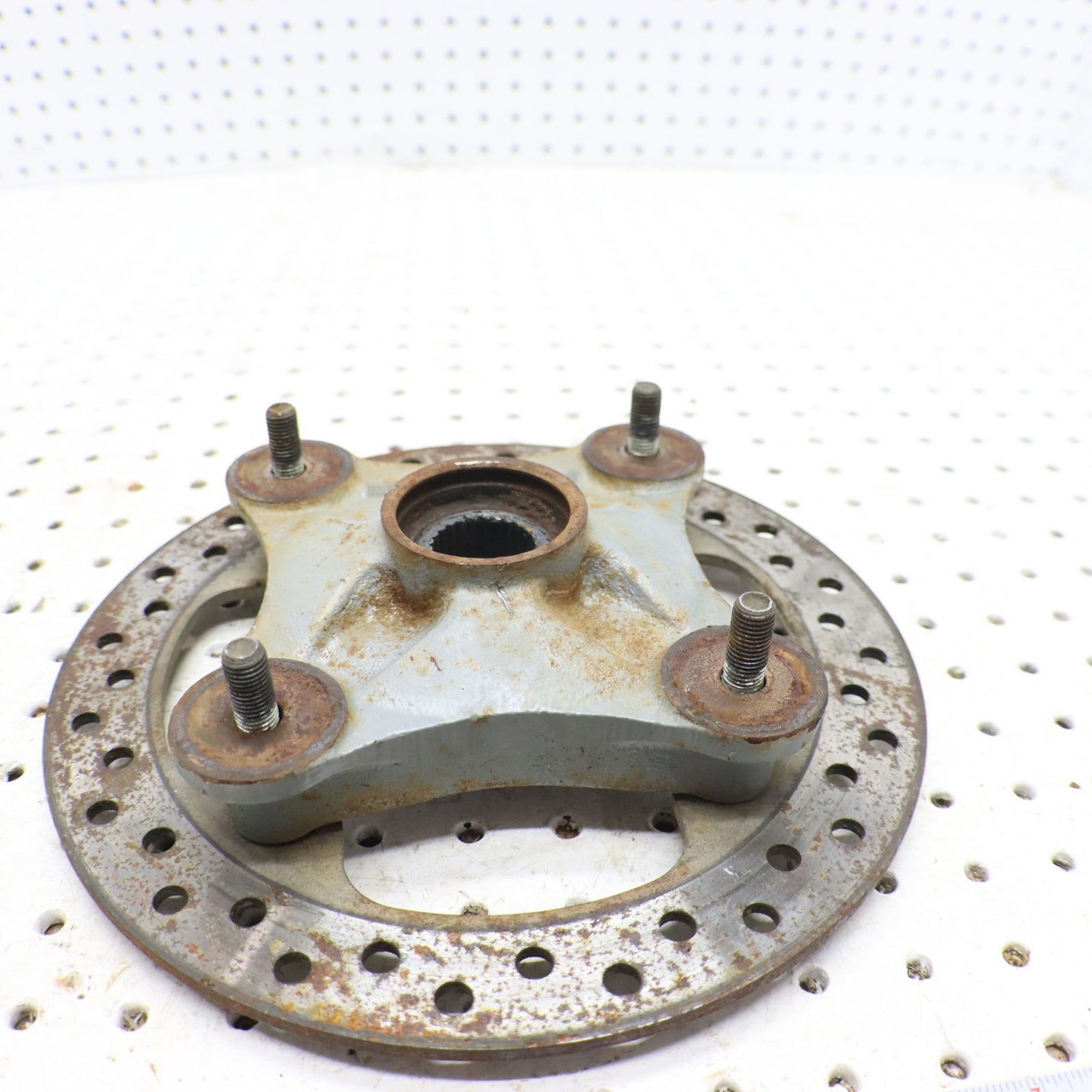 2009 Polaris Sportsman Xp 850 Wheel Hub REAR 5136295; 5136946 