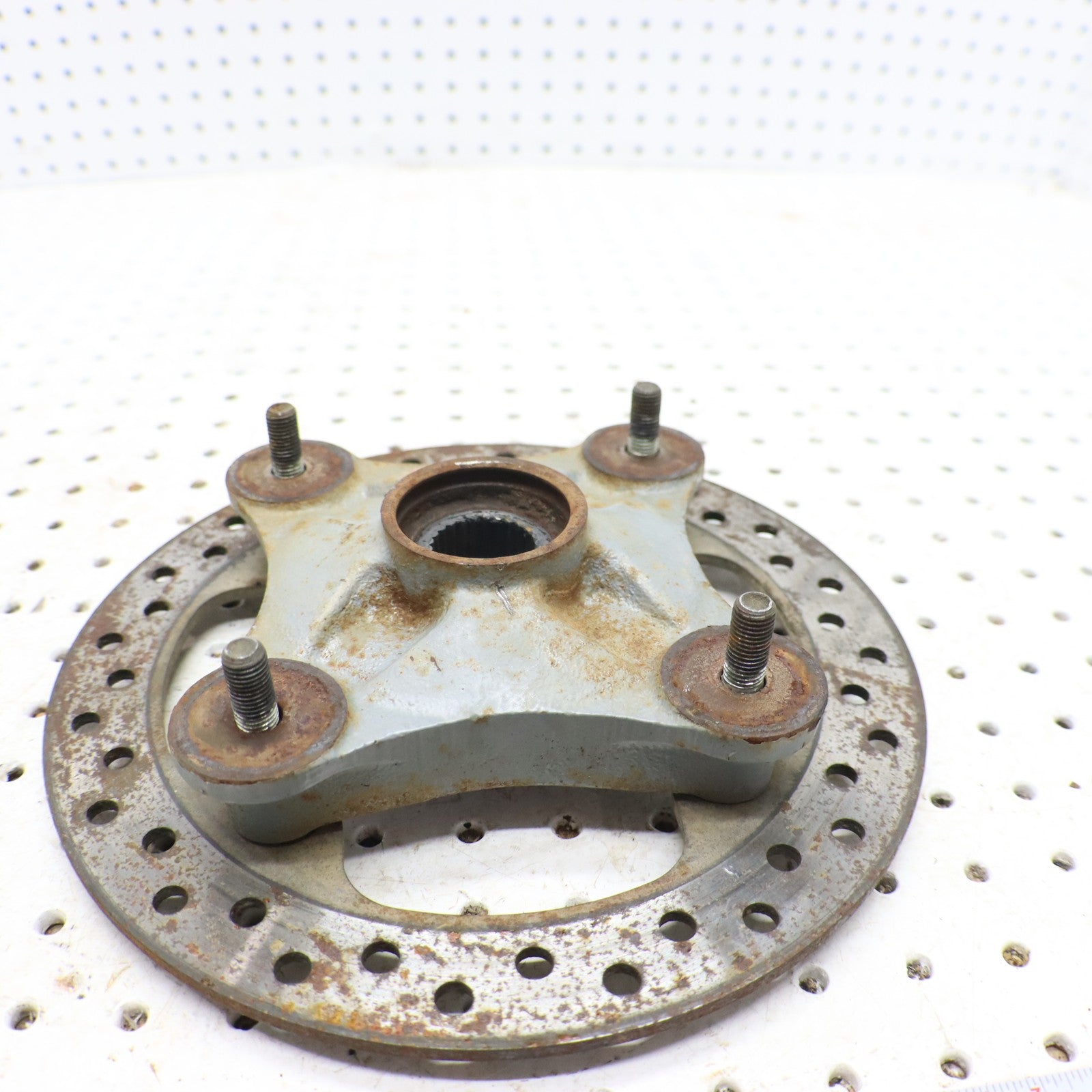 2009 Polaris Sportsman Xp 850 Wheel Hub REAR 5136295; 5136946 