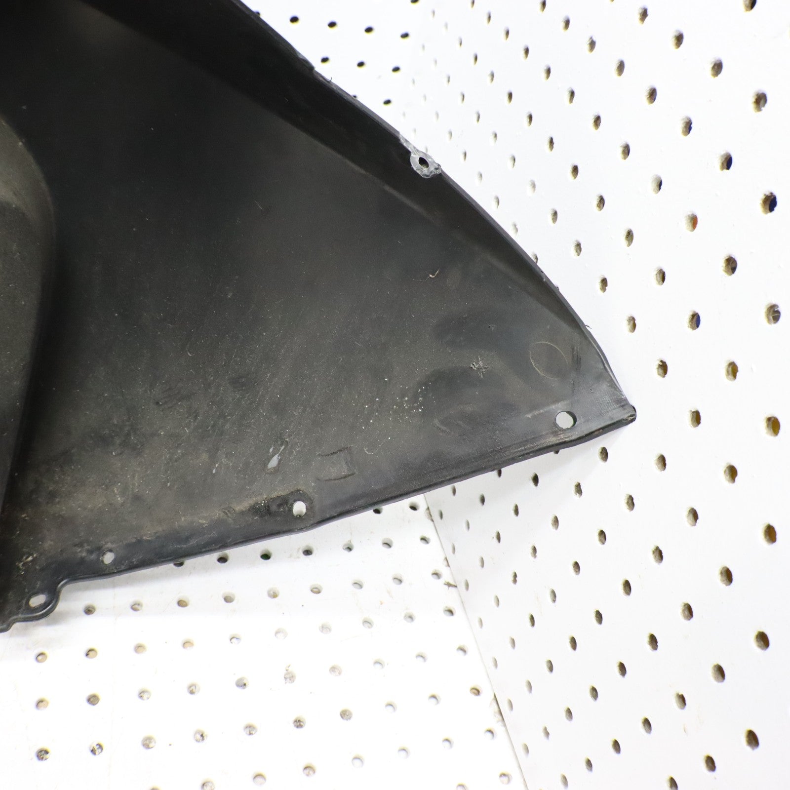 2007 Polaris Iq 600 Bellypan Left Fender 2633256-070