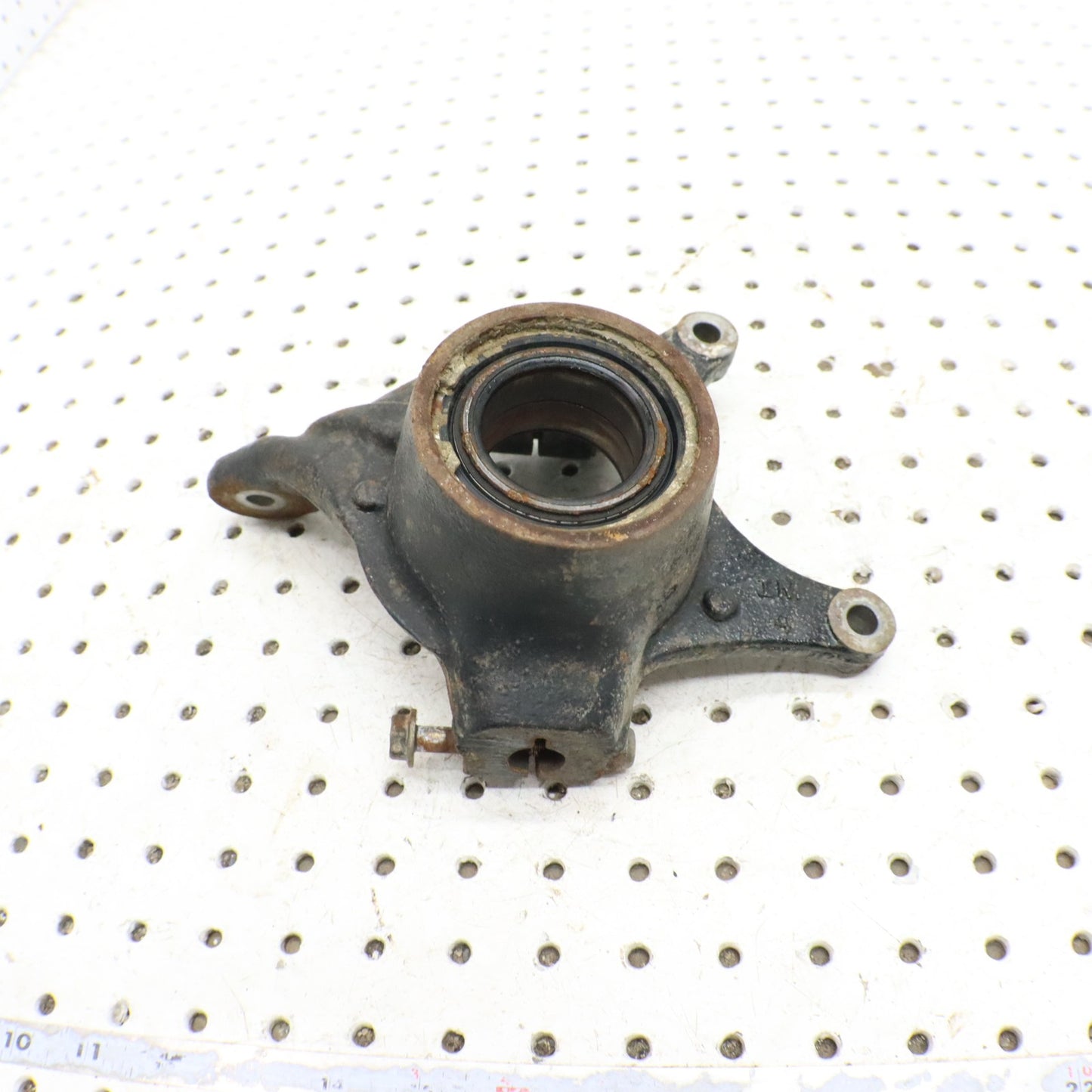 2013 Polaris Ranger 800 RIGHT Steering Knuckle 5136949