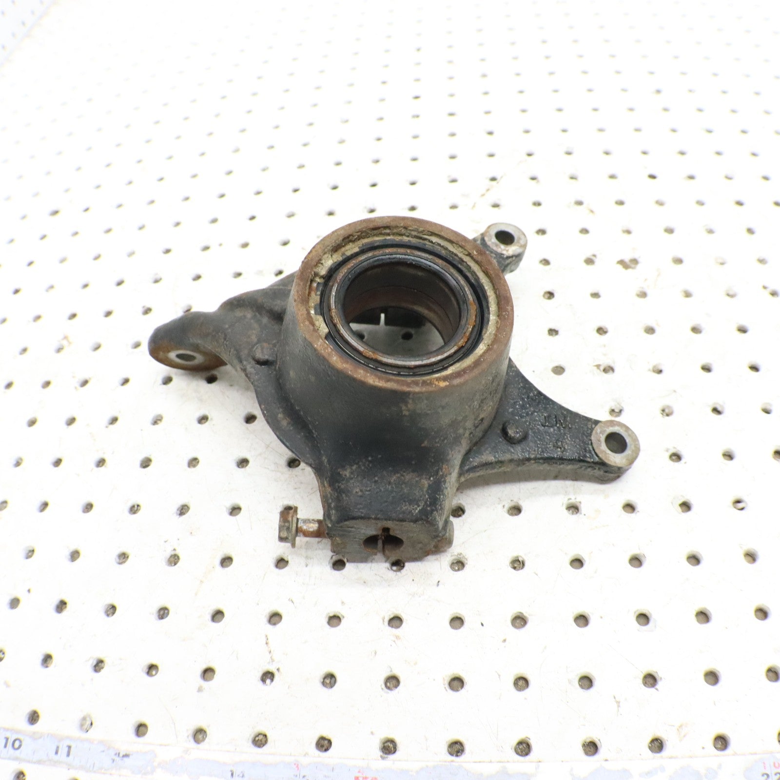 2013 Polaris Ranger 800 RIGHT Steering Knuckle 5136949