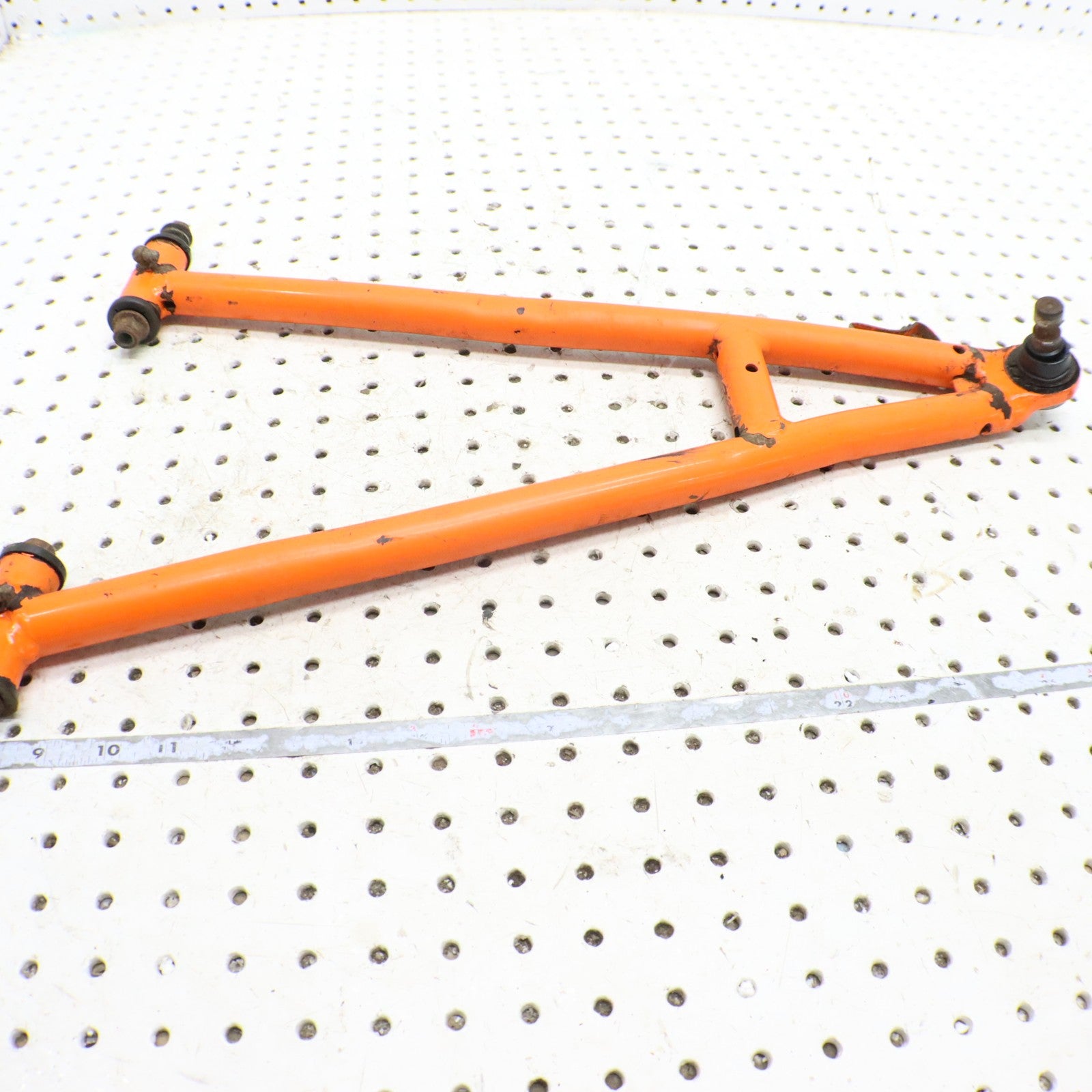 2013 Polaris Ranger Xp 900 Front Lower Right Control A Arm 1018170-589 1018170