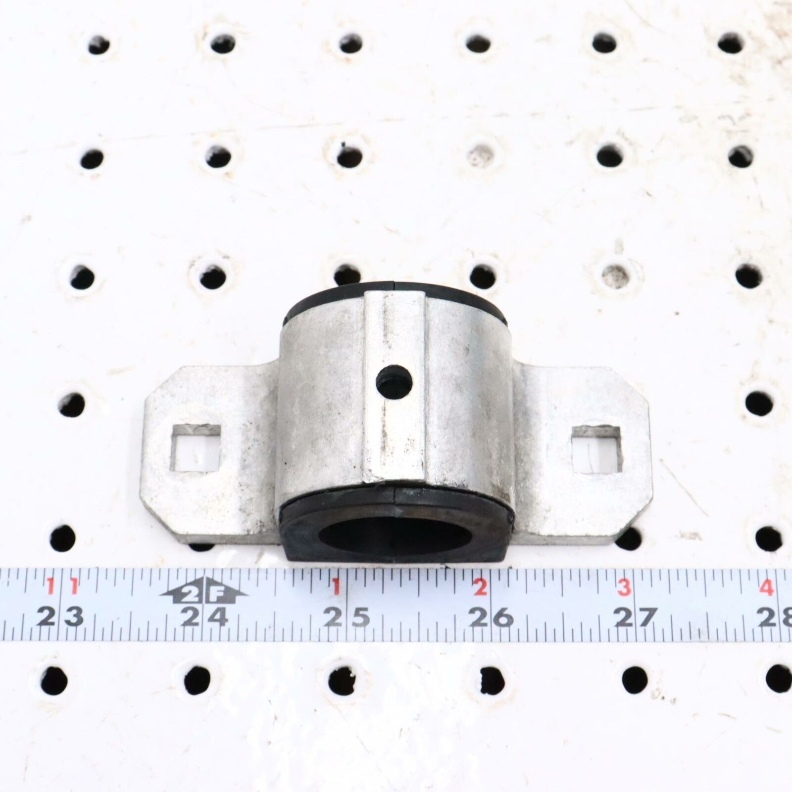 2007 POLARIS IQ 600 STEERING POST COLUMN BRACKET BUSHING MOUNT 5133648