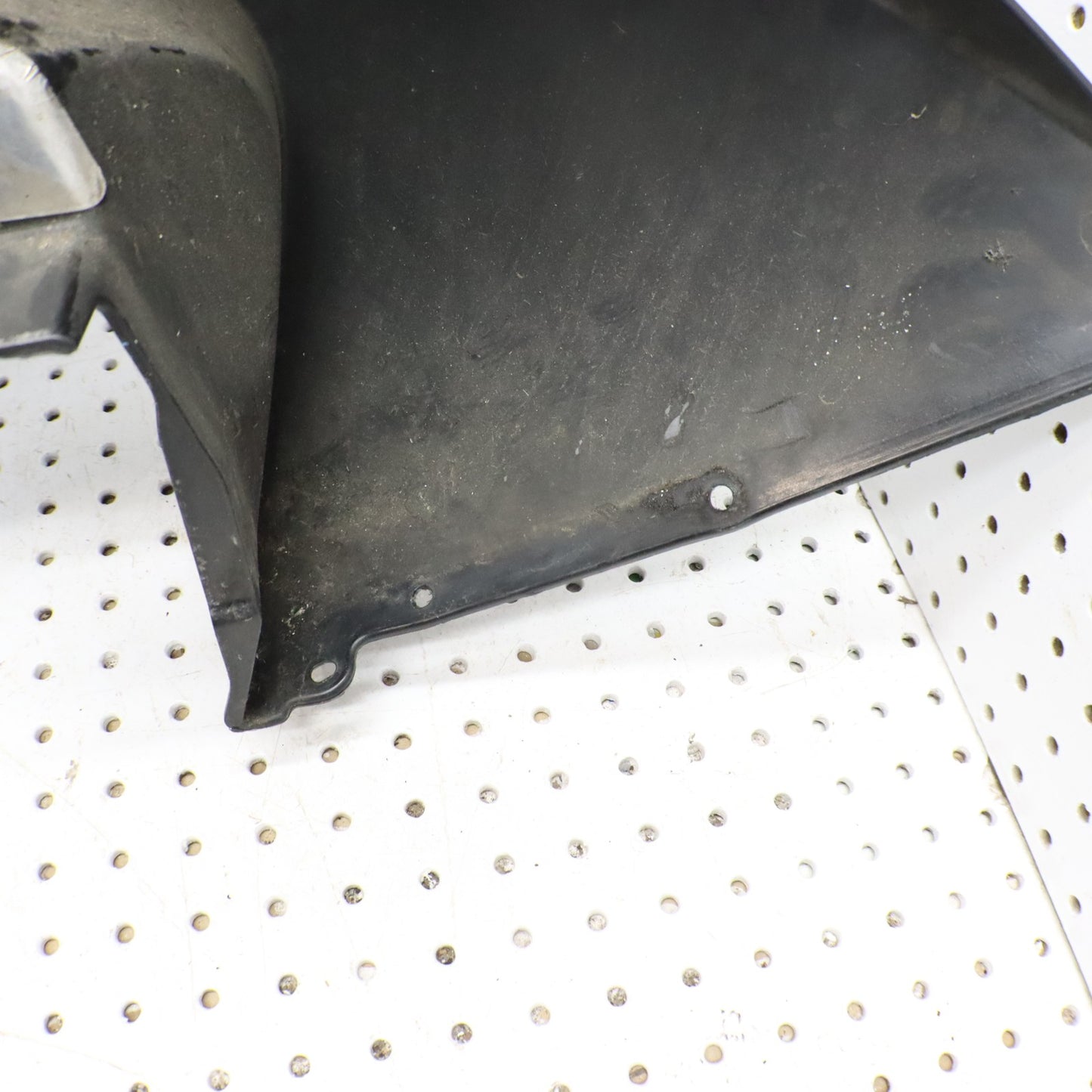 2007 Polaris Iq 600 Bellypan Left Fender 2633256-070