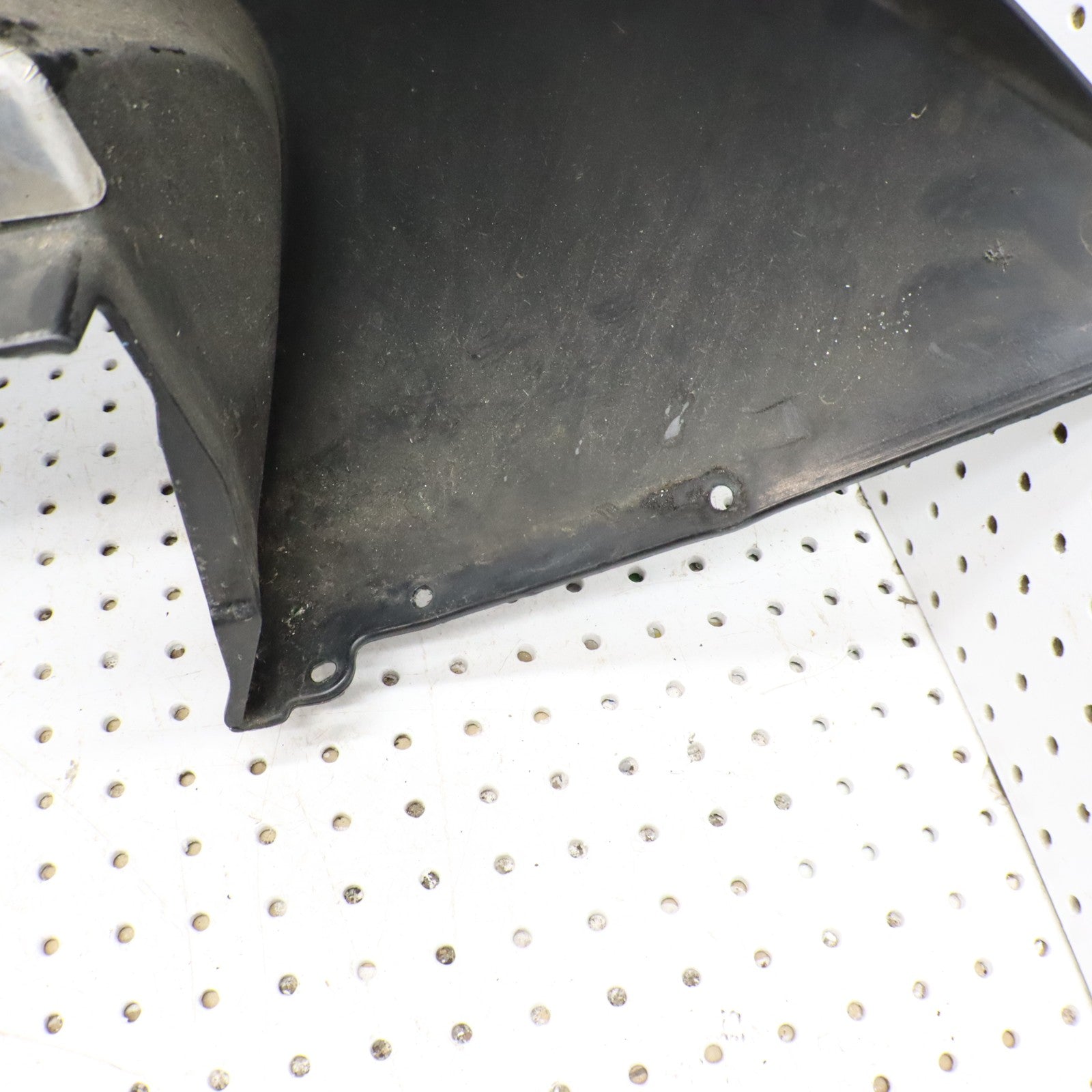 2007 Polaris Iq 600 Bellypan Left Fender 2633256-070