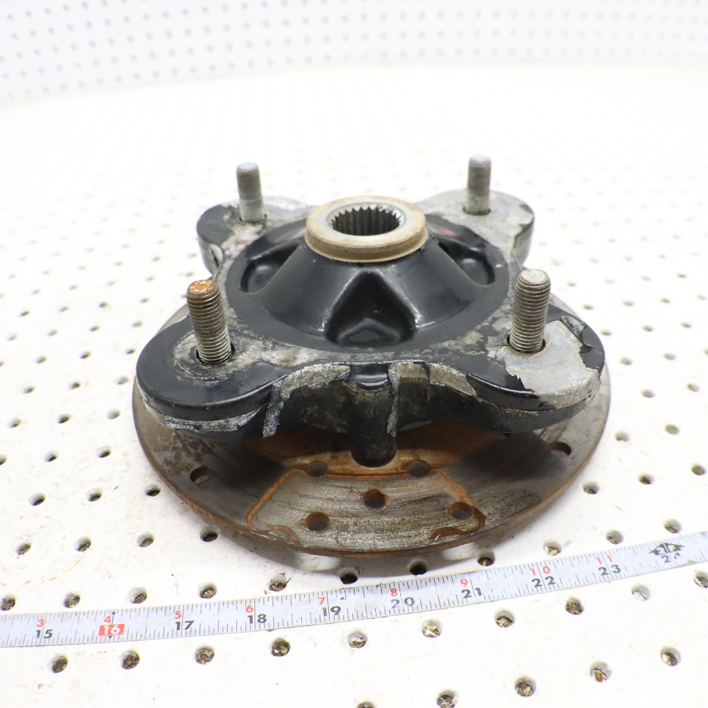 2013 Polaris Ranger Xp 900 Wheel Hub REAR 5137431-067 ; 5142964-067
