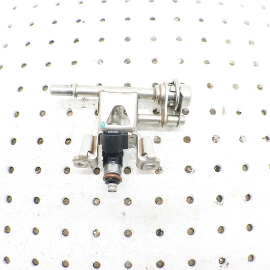 2014 Polaris Sportsman 570 Fuel Injector & FUEL RAIL 2521403 ; 2521068