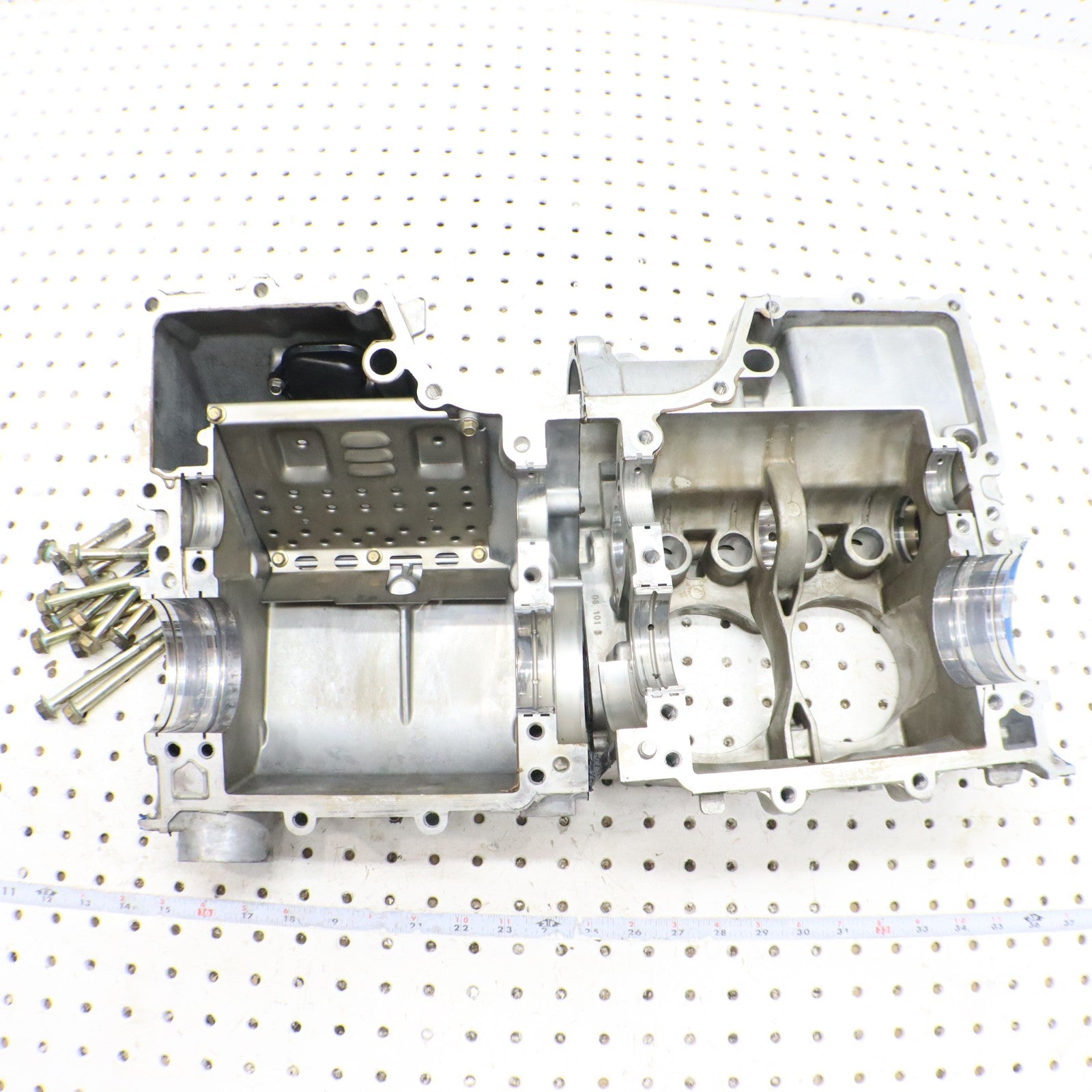 2008 Polaris Sportsman 800 Crankcase Engine Case 2203300