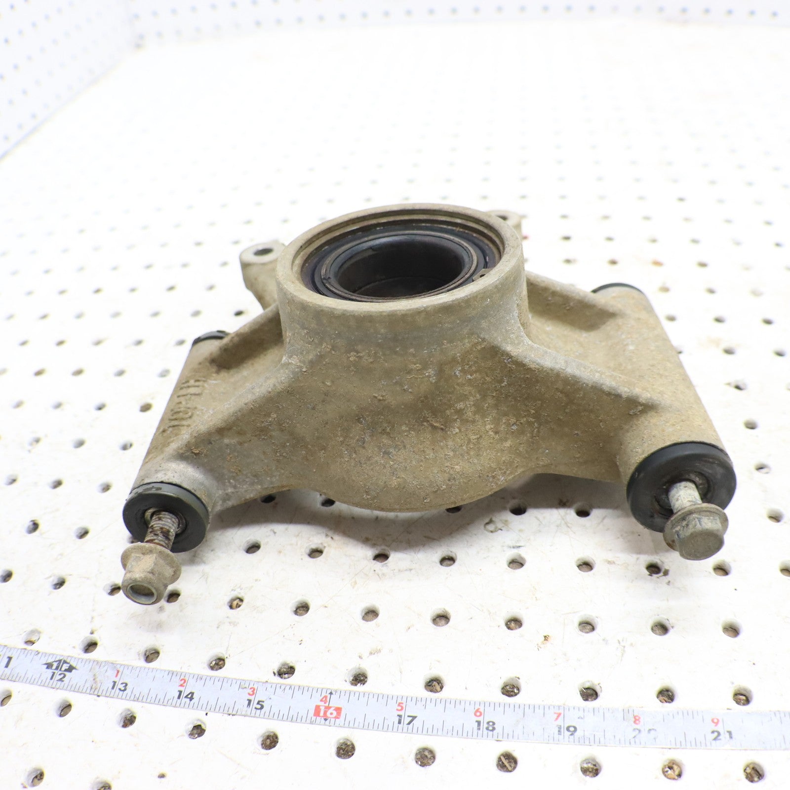 2009 Polaris Sportsman Xp 850 Bearing Carrier Knuckle Rear 5136105