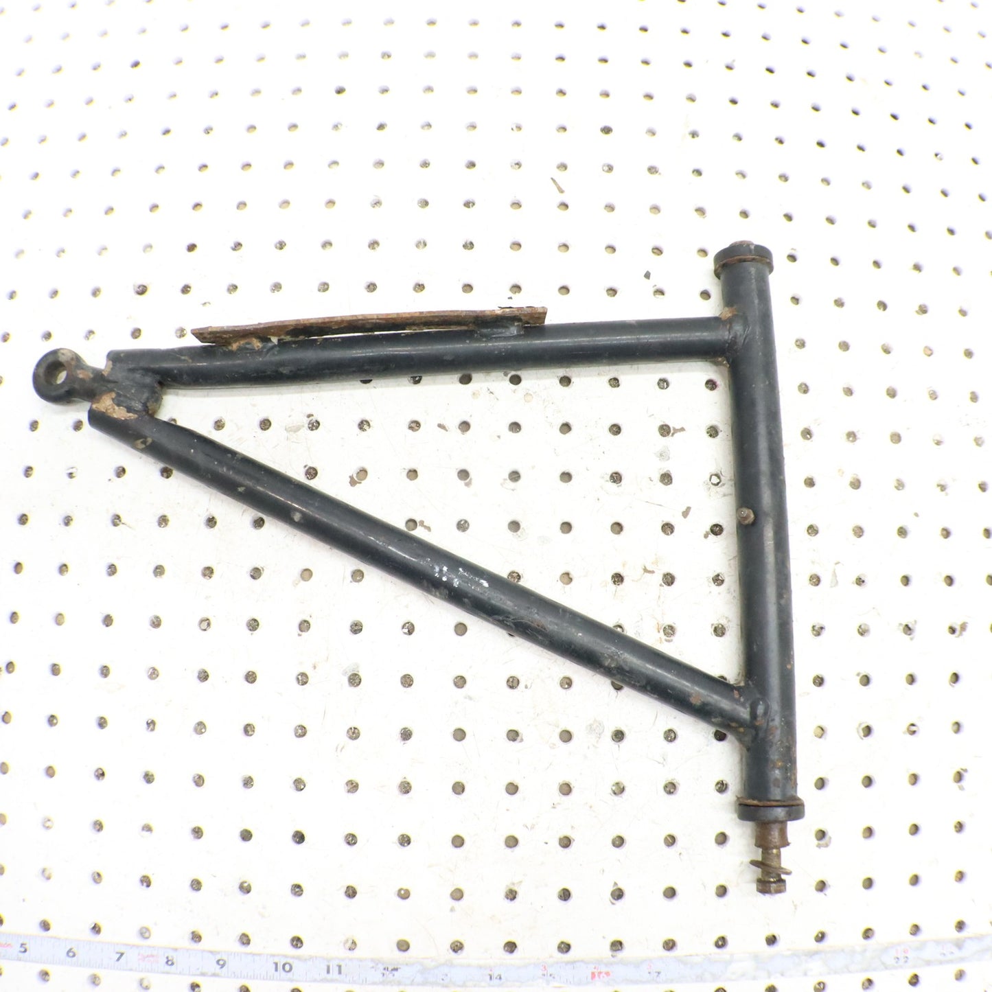 2018 Polaris Sportsman 570 Efi Front Lower Left Control A Arm 1542161-067 DENT