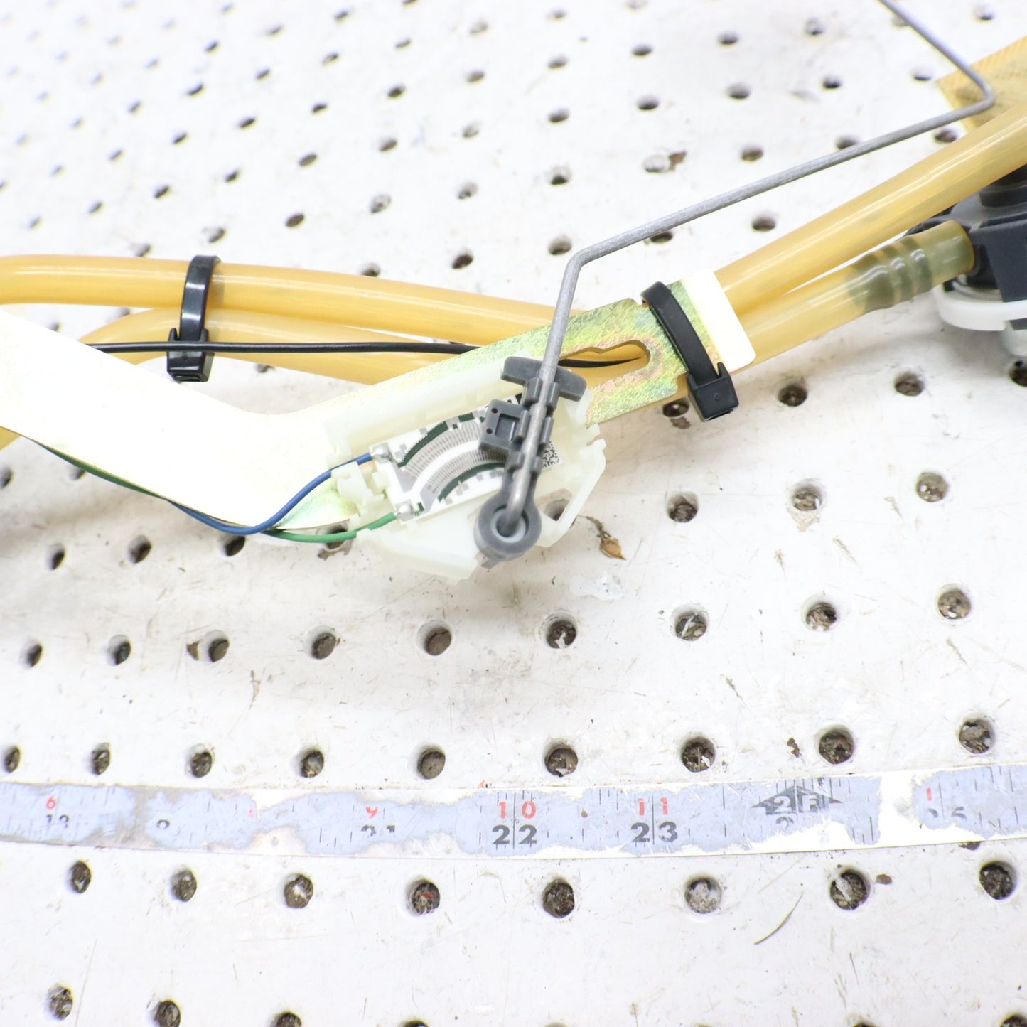 2016 Polaris Rush 800 Fuel Pump 2205700; 2211624