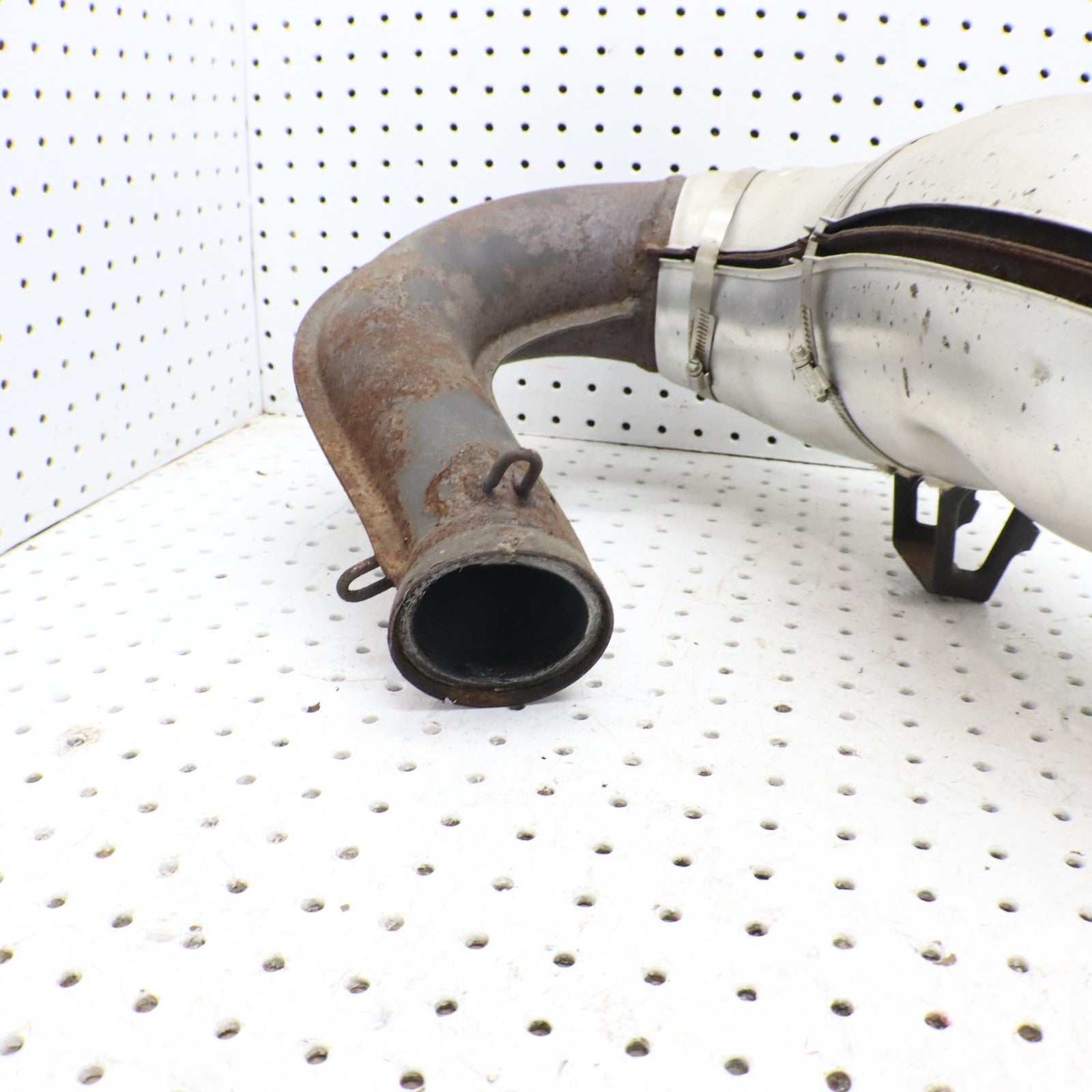 2007 Polaris Iq 600 Exhaust Pipe 1261613 DENTED