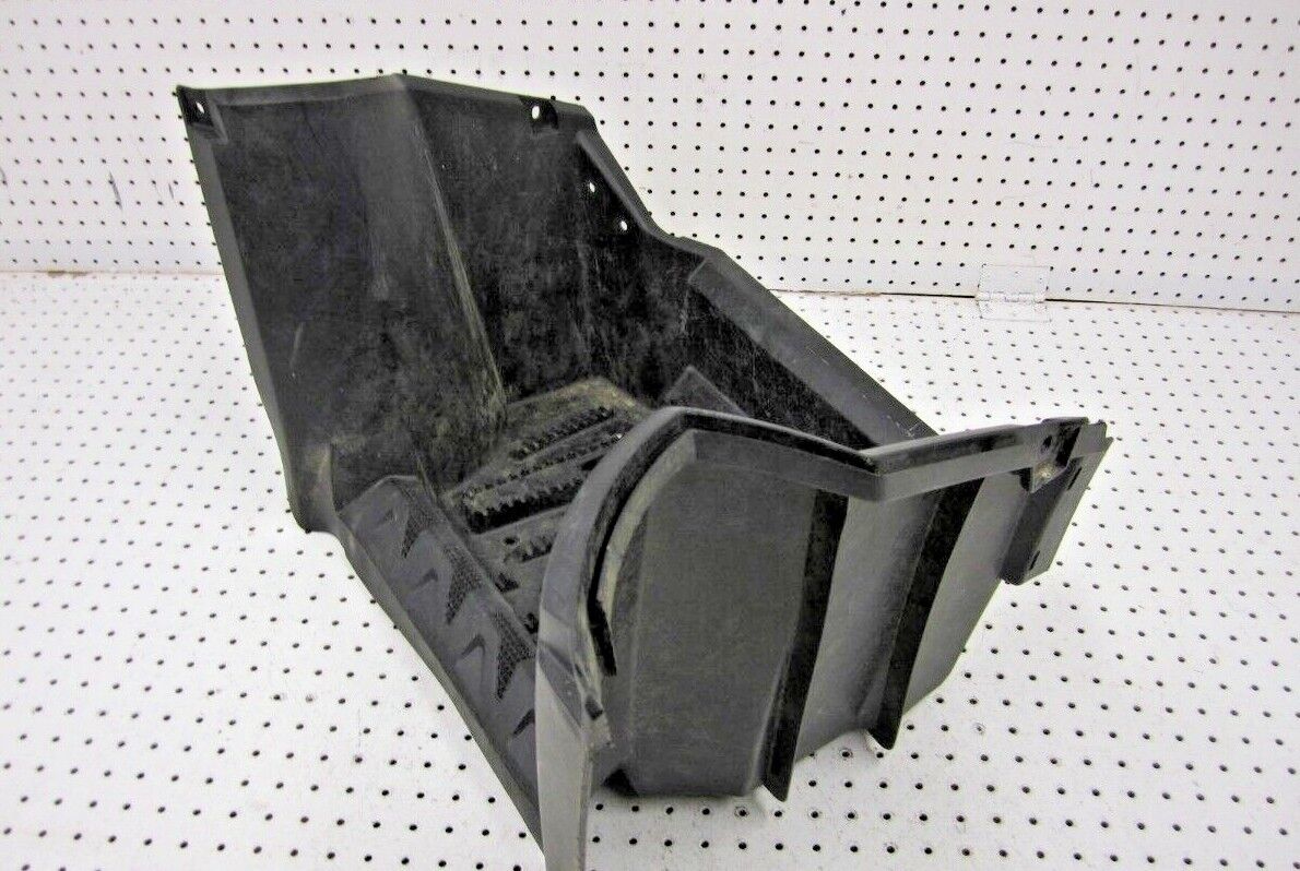 2009 POLARIS SPORTSMAN 850 XP EPS FOOTWELL-RH BLK 5435822-070, 5439077-070