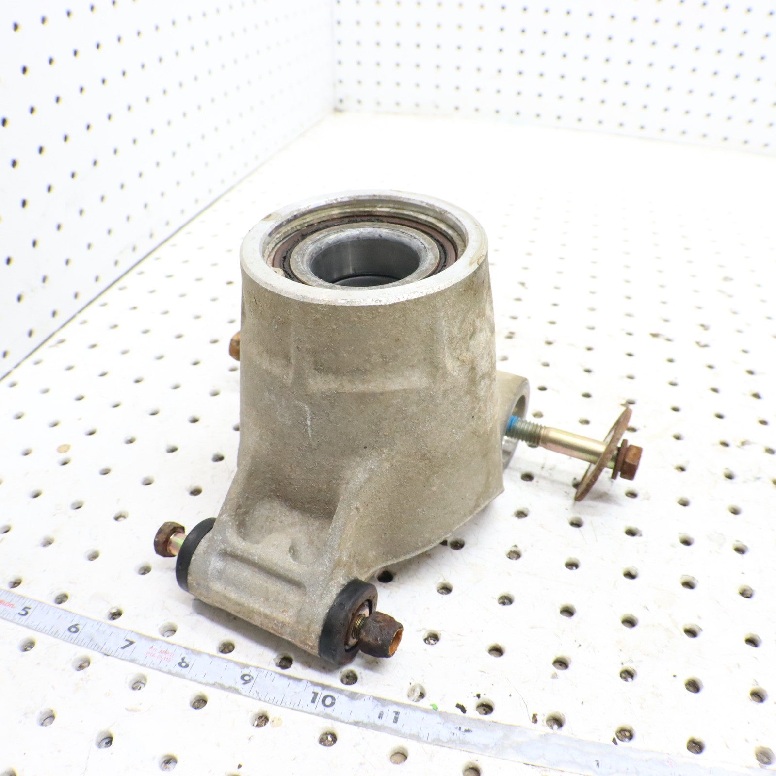 2003 Polaris Sportsman 600 left Bearing Carrier Knuckle Rear 5133663; 5134206 