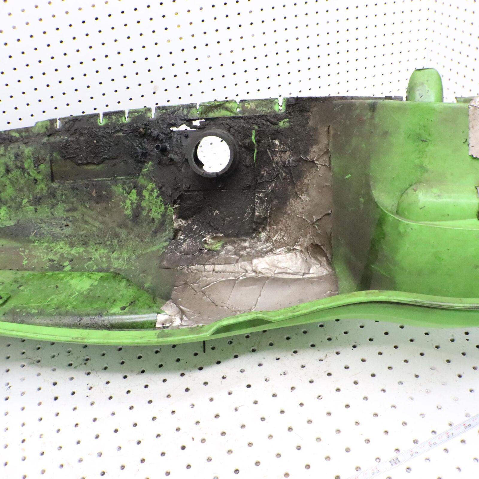 2002 ARCTIC CAT ZR 500 BELLYPAN RIGHT BELLY PAN 1706-294