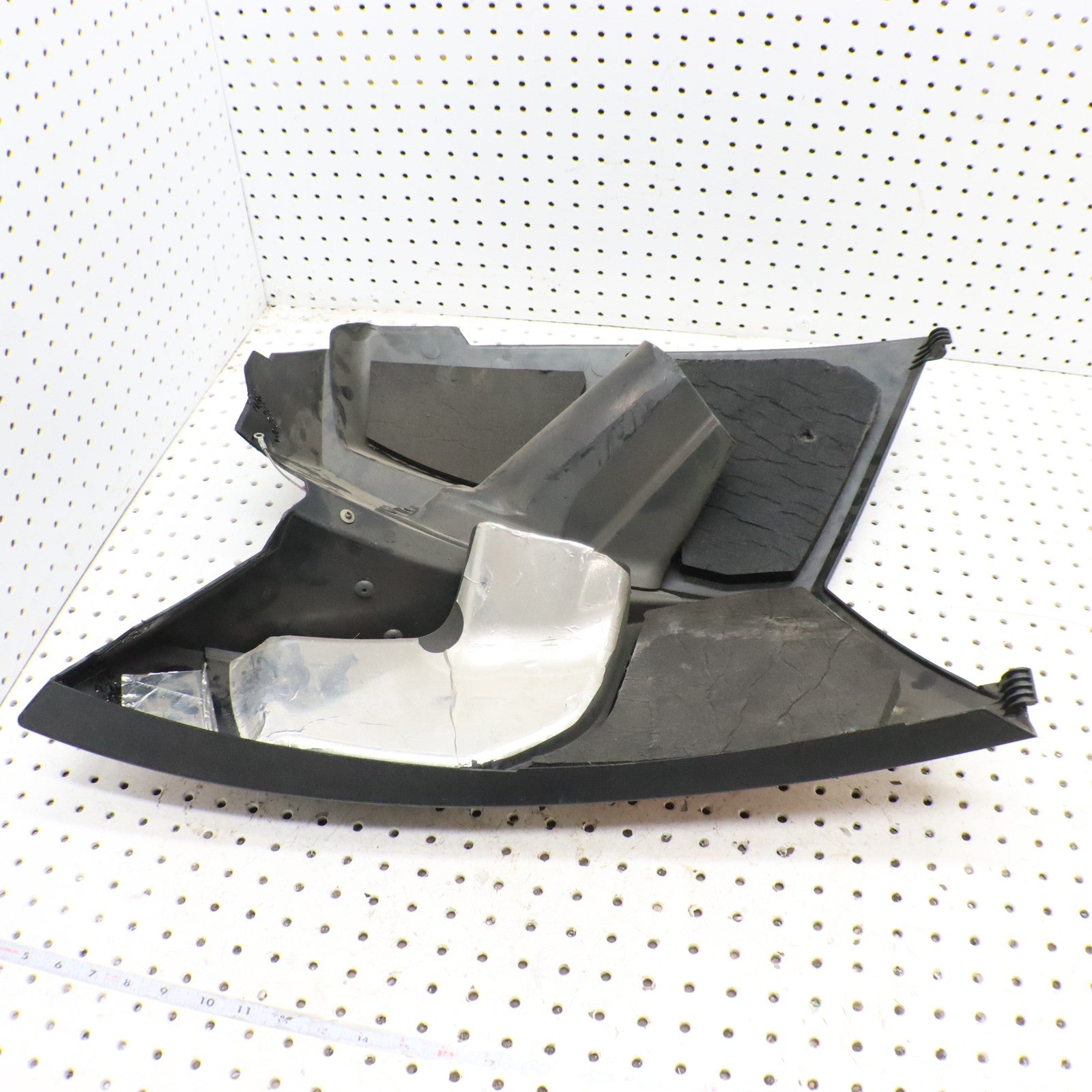 2015 Arctic Cat Xf 8000 Side Panel Left 4718-233 ; 4718-553 CRACKED