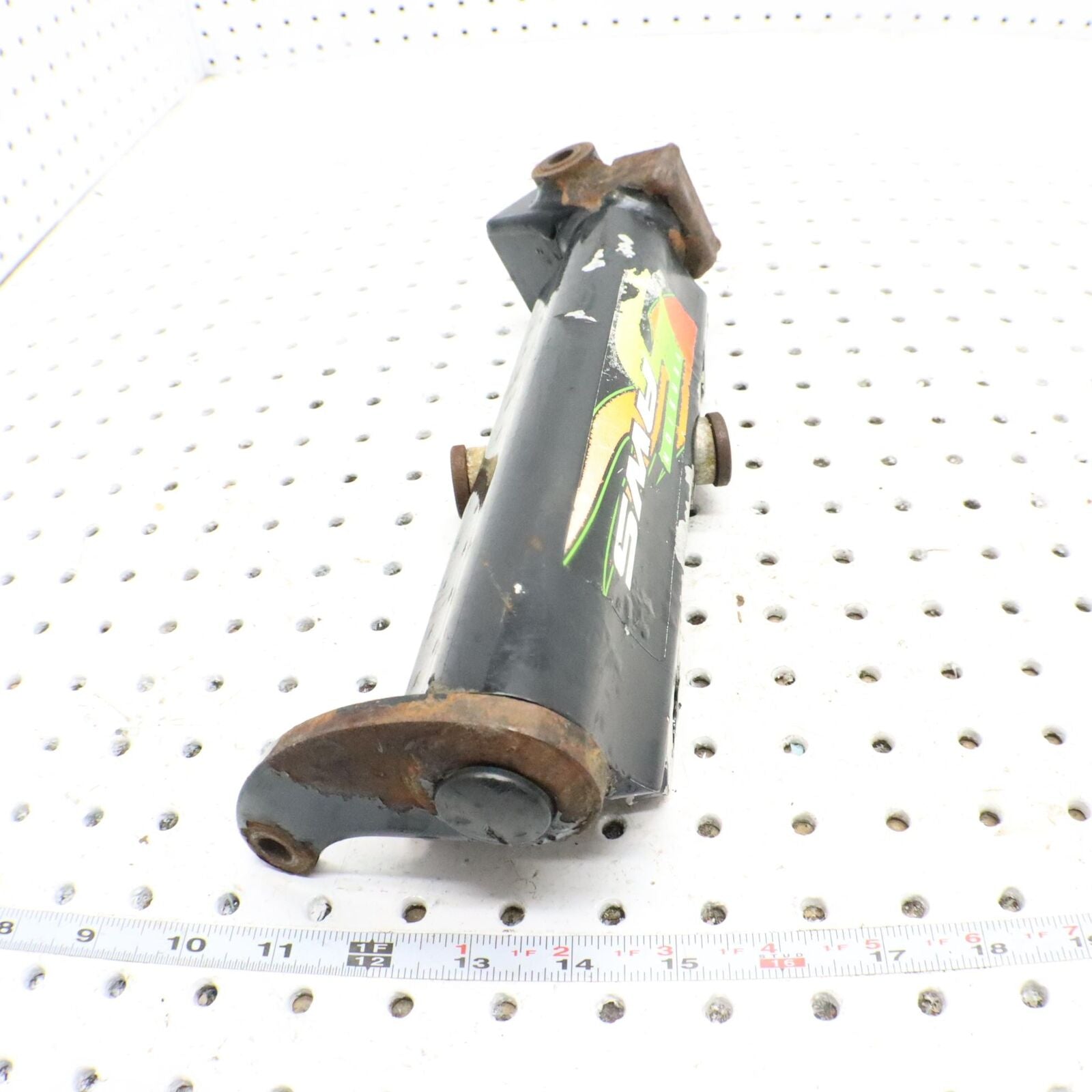 2002 ARCTIC CAT ZR 500 LEFT FRONT STEERING ARM SPINDLE KNUCKLE 0703-661
