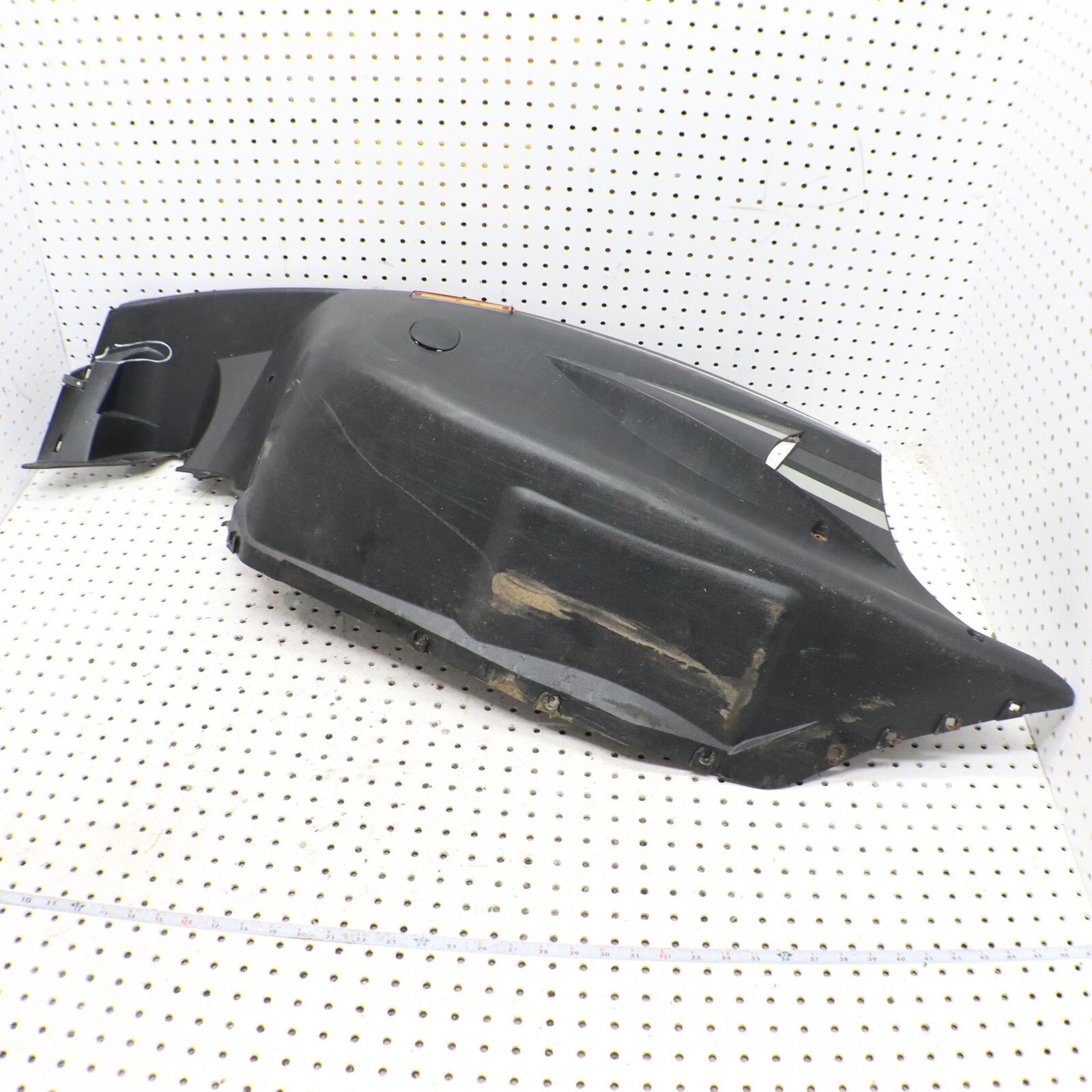 2005 ARCTIC CAT SABERCAT 600 LEFT SIDE LOWER BELLY PAN  2606-647 (SMALL CRACK)