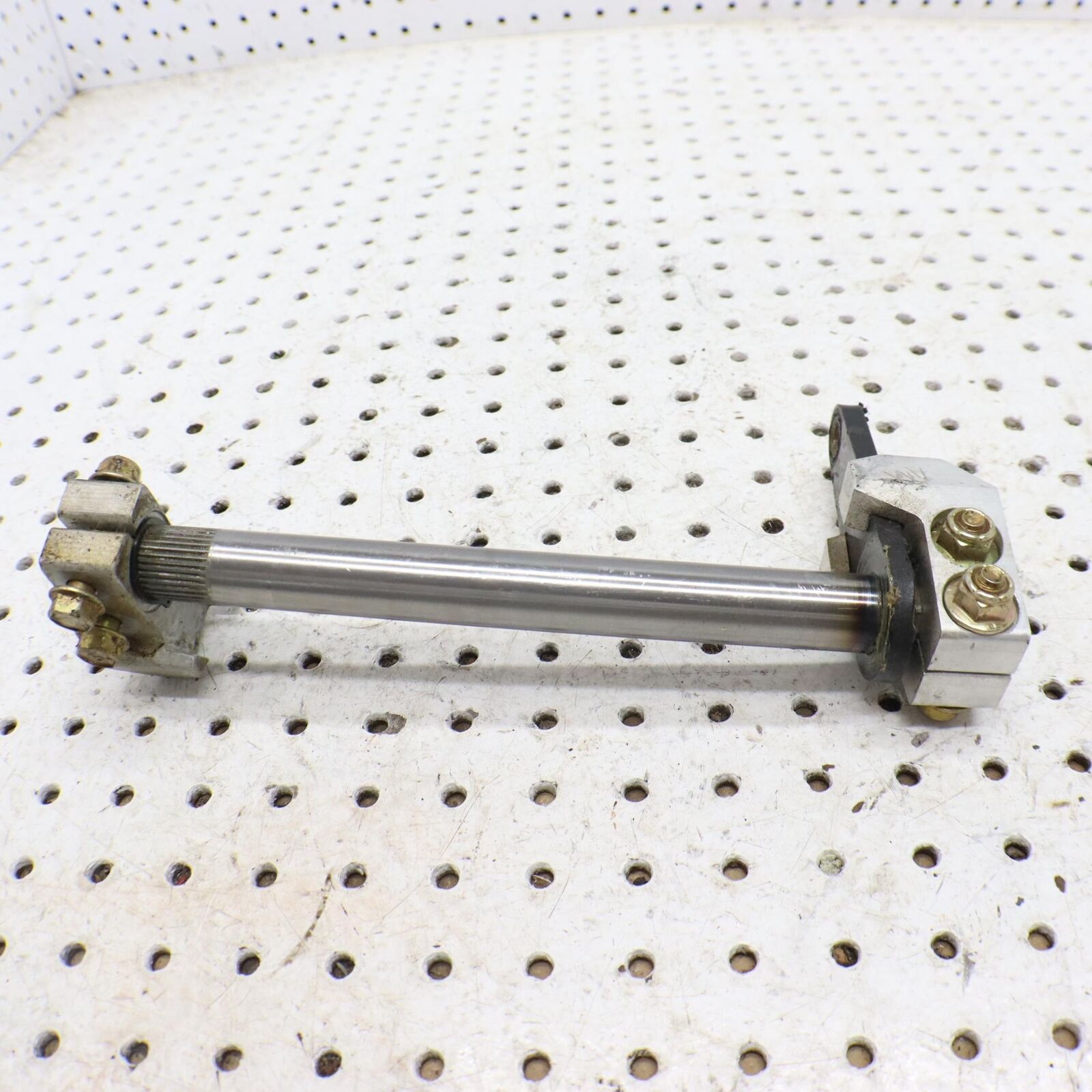 2005 ARCTIC CAT SABERCAT 600  STEERING PIVOT BELLCRANK DRIVER 1705-159 1705-178