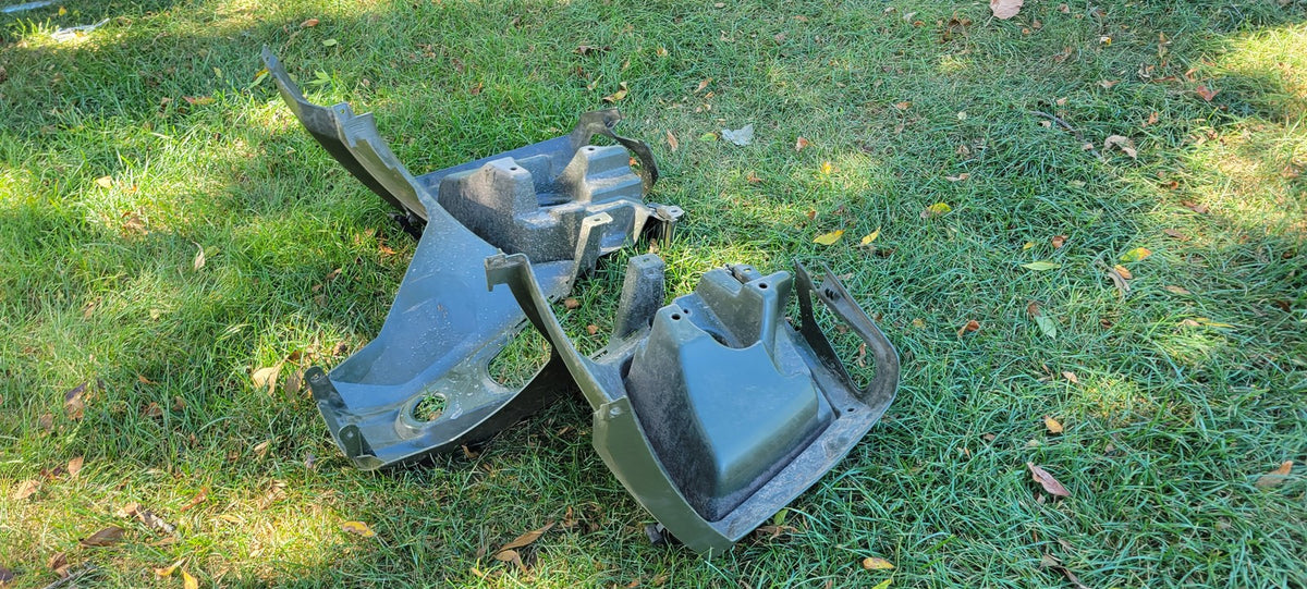 2017 Polaris Sportsman 450 Front Fender 2636420-498 GREEN, CRACK