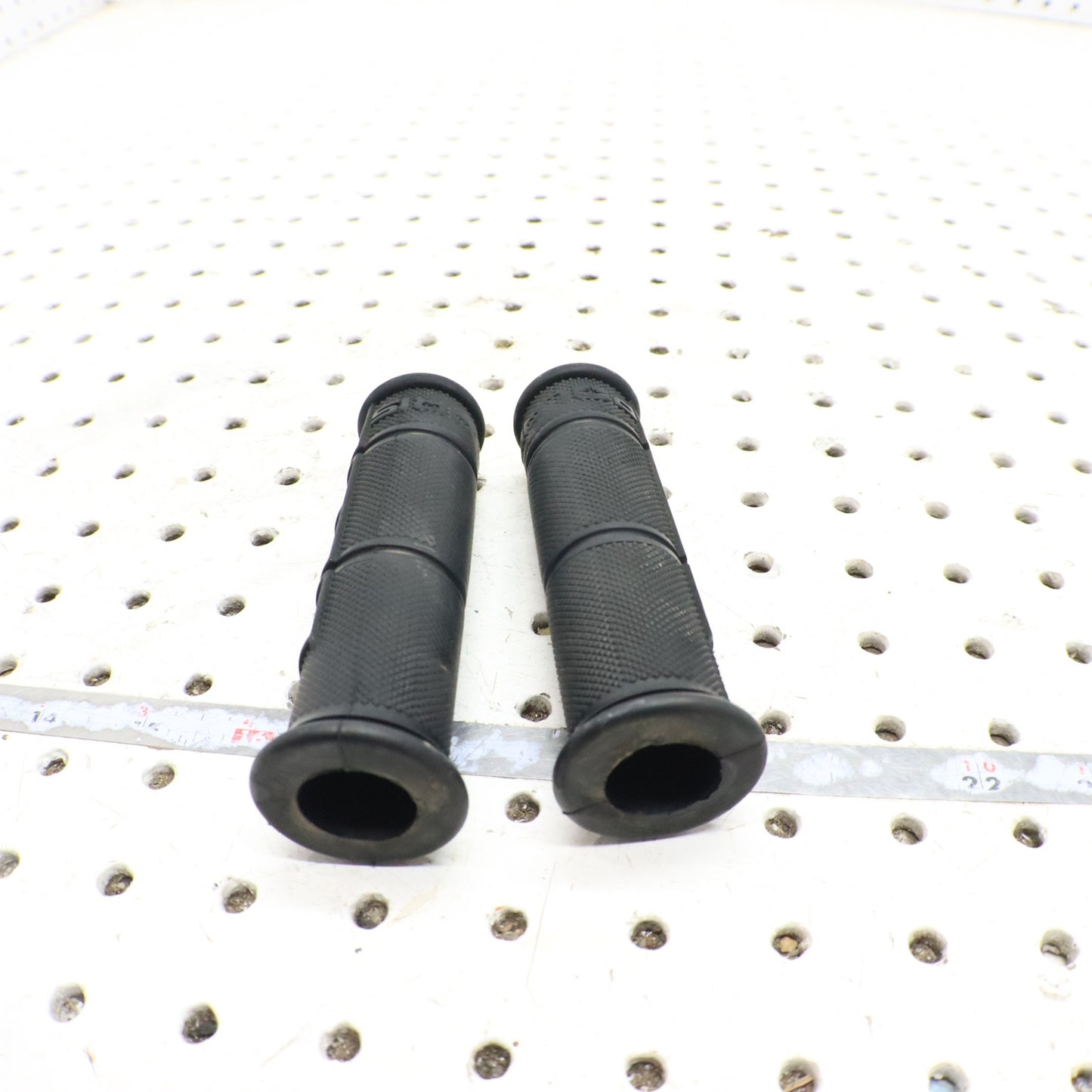 2012 Polaris Sportsman 500 Handlebar Grips 5413578-070