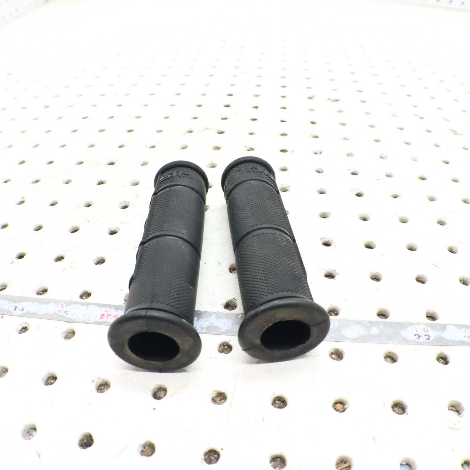 2012 Polaris Sportsman 500 Handlebar Grips 5413578-070