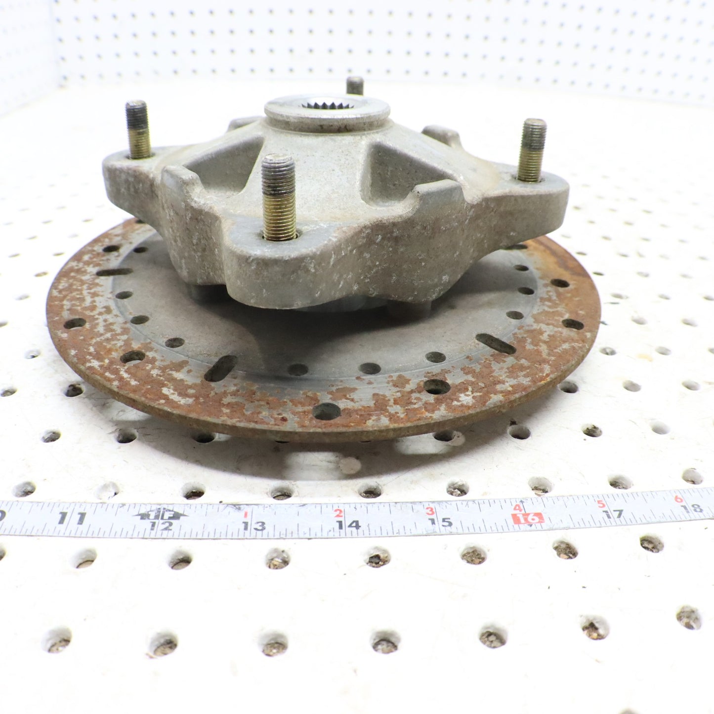 2008 Polaris Sportsman 800 Wheel Hub 5134310; 5143612 FRONT