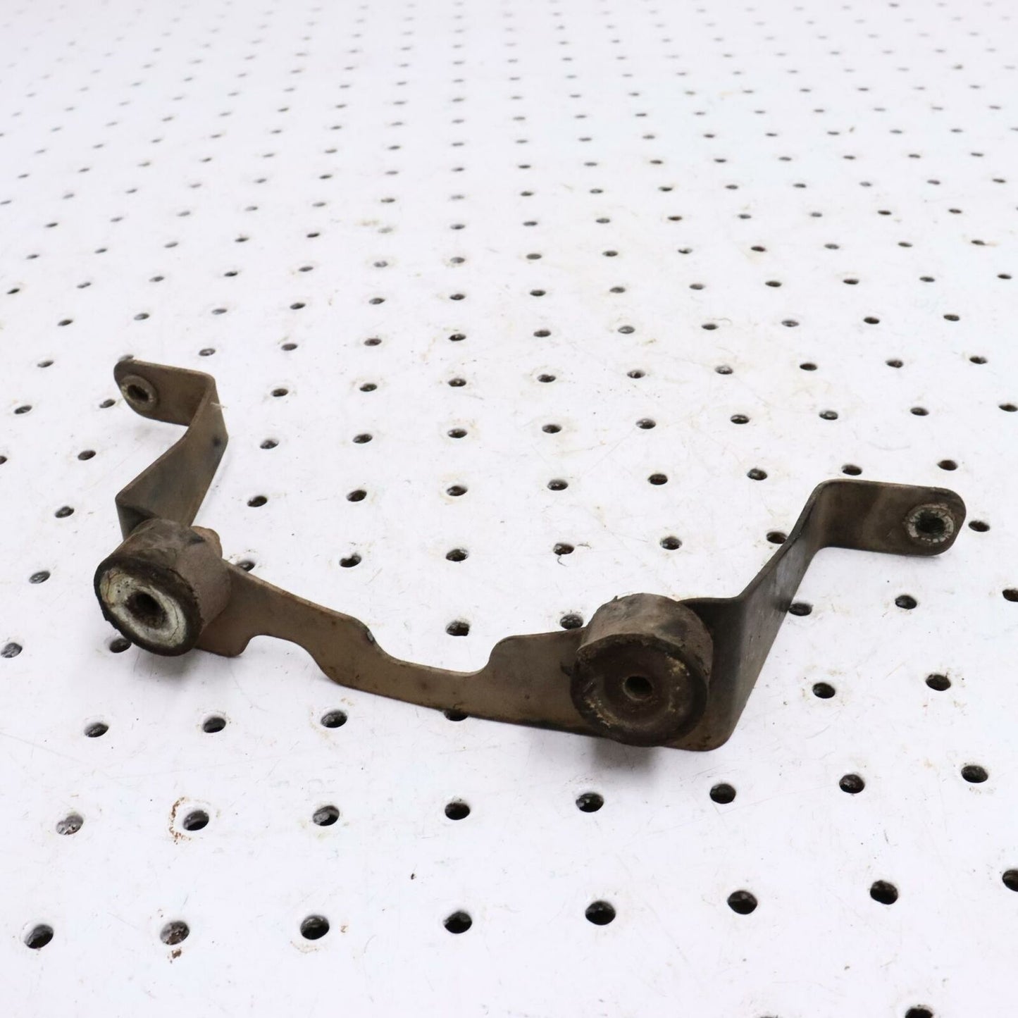 2000 POLARIS MAGNUM 325 OIL COOLER LOWER BRACKET 5244069-067
