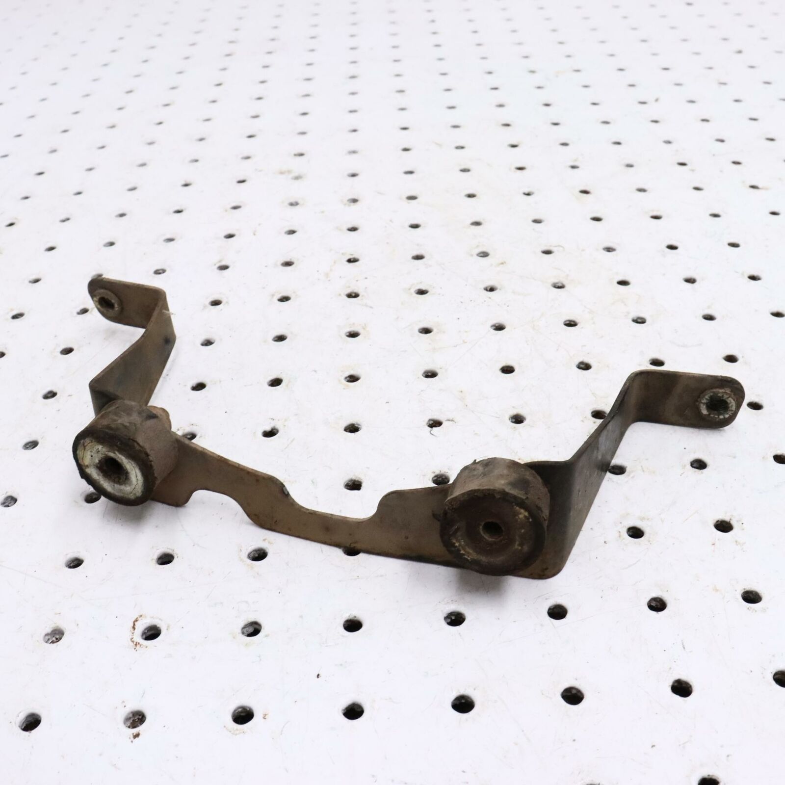 2000 POLARIS MAGNUM 325 OIL COOLER LOWER BRACKET 5244069-067