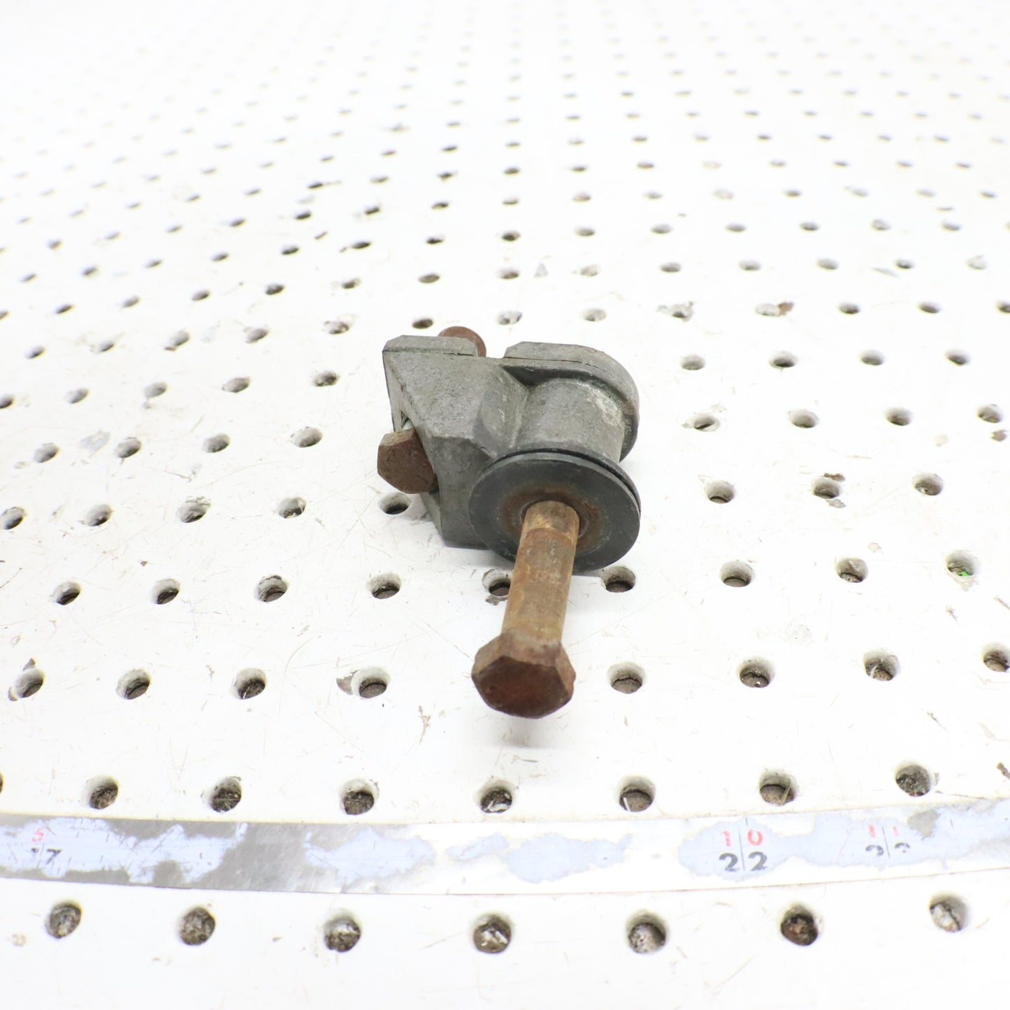 1995 Polaris Xcr 600 Idler Wheel Mount Block 5630399