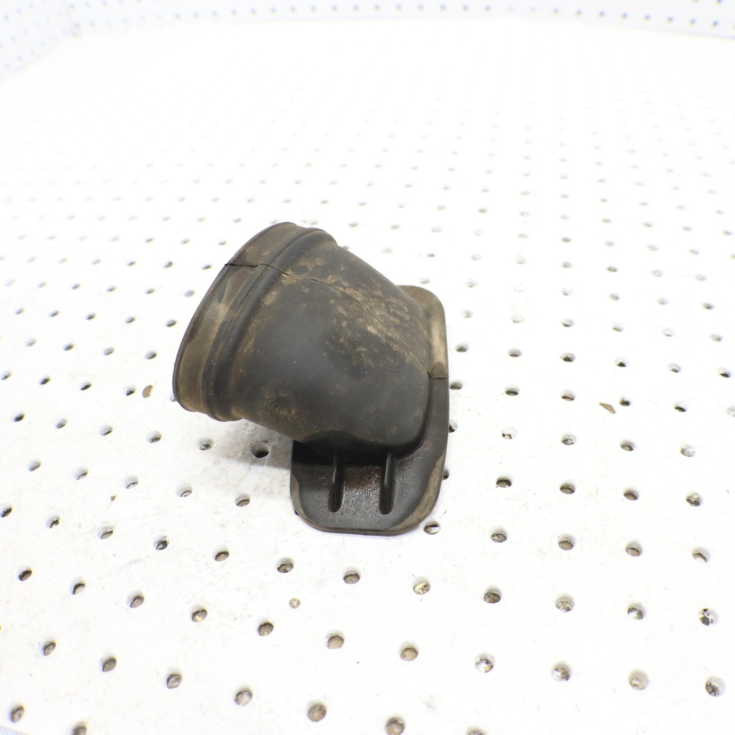 2017 CAN-AM OUTLANDER 570 CLUTCH OUTLET DUCT  706600024