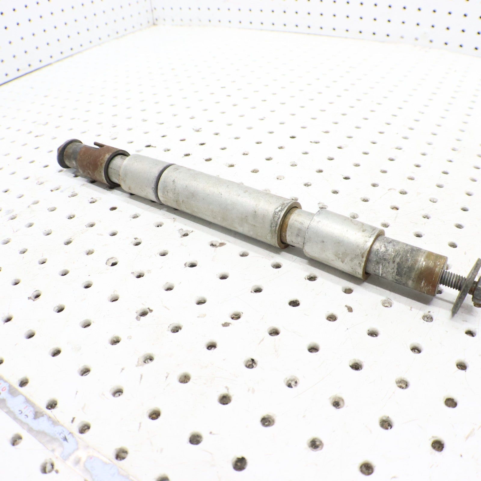 1995 Polaris Xcr 600 Rear Suspension Cross Axle Shaft 5020722; 5010169; 1594021