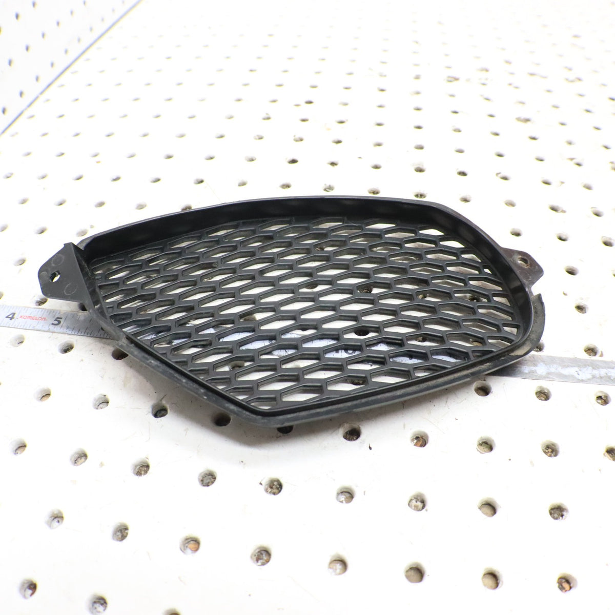 2007 Arctic Cat F6 RIGHT Hood Panel Screen Vent 4606-604