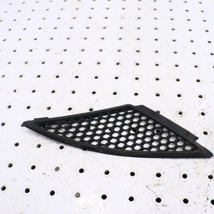 2006 POLARIS FUSION 700 RIGHT HOOD LOUVER SCREEN VENT COVER 5435855-070 