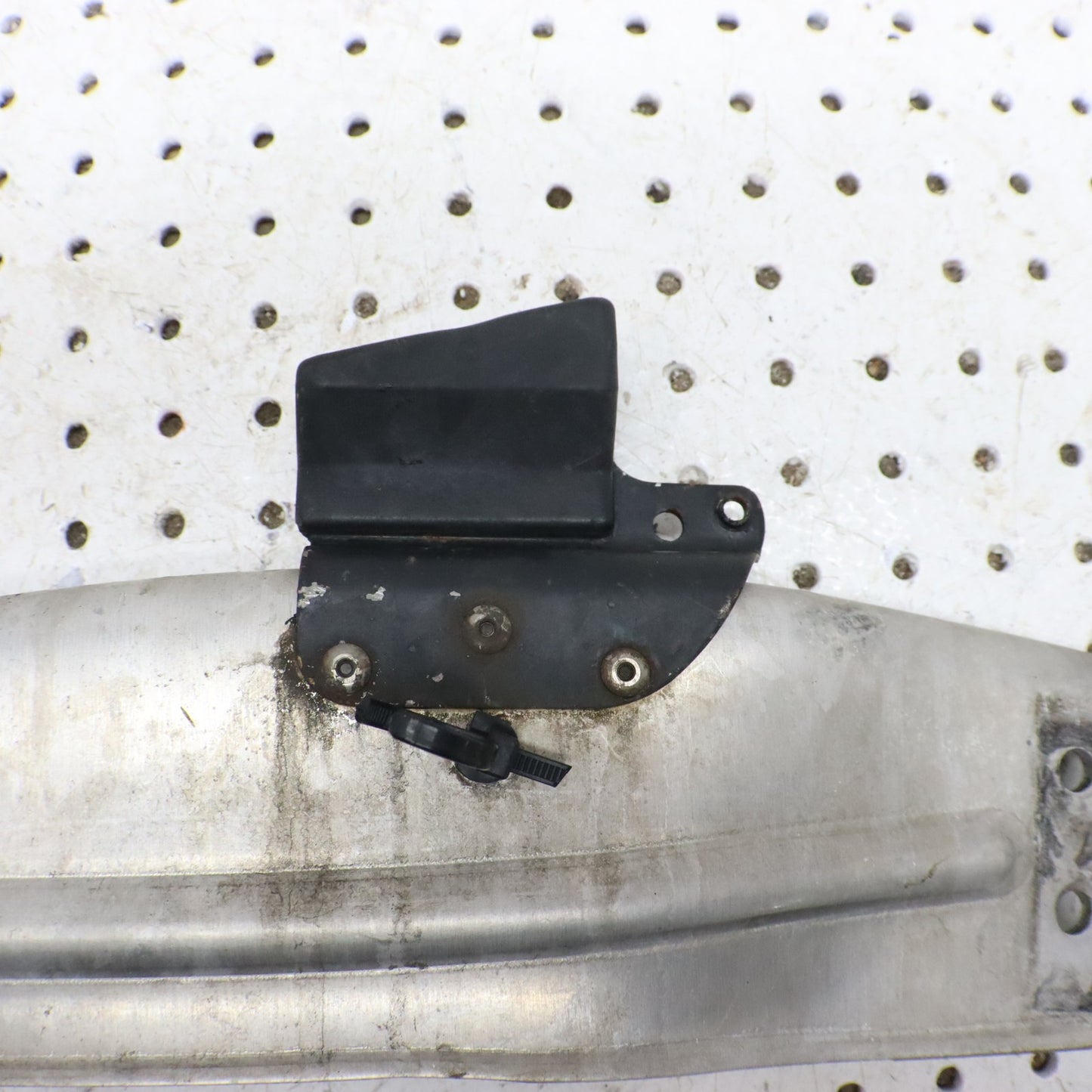 2009 Arctic Cat Crossfire R 8 BRACE, SIDE PLATE LH 3706-921; 4606-083