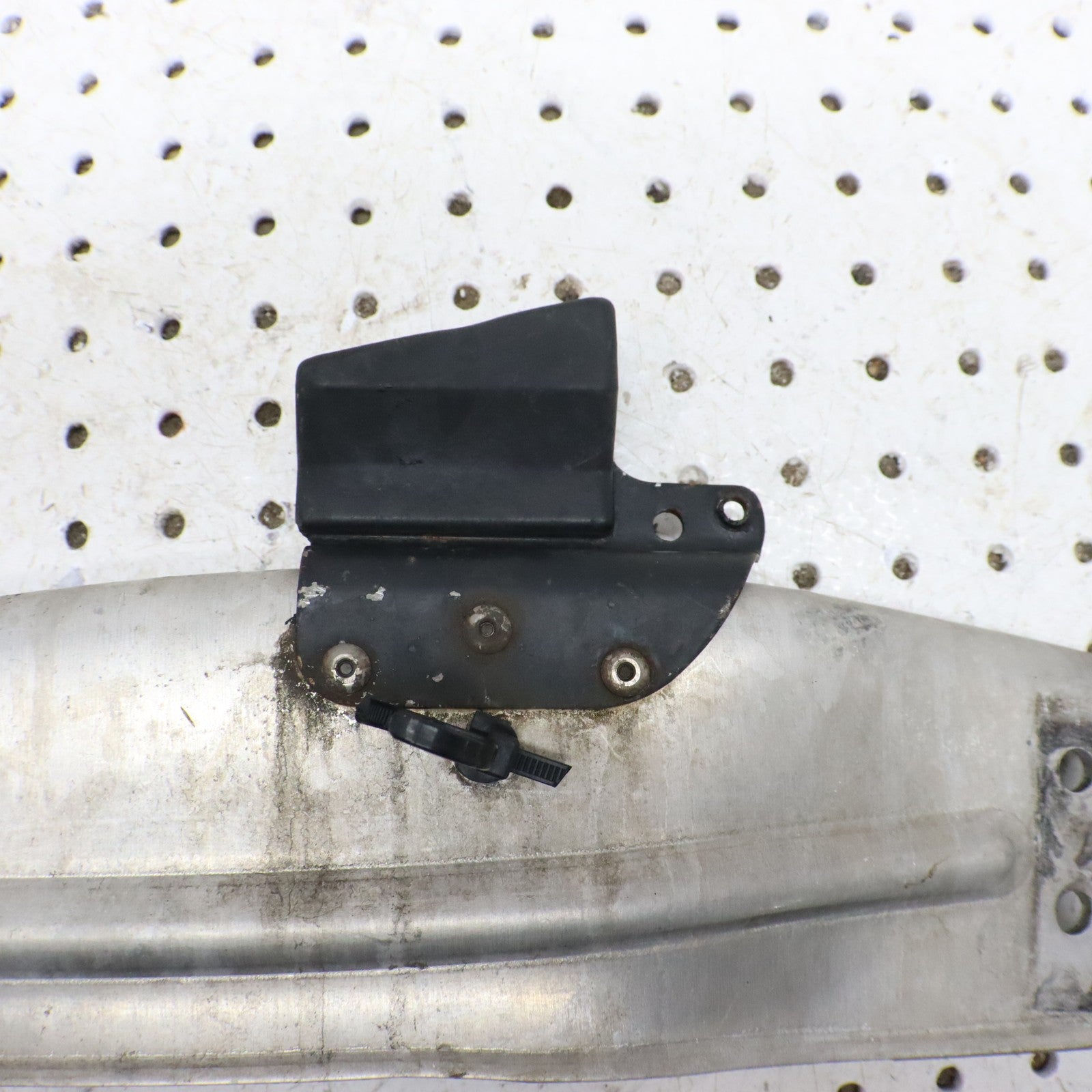 2009 Arctic Cat Crossfire R 8 BRACE, SIDE PLATE LH 3706-921; 4606-083