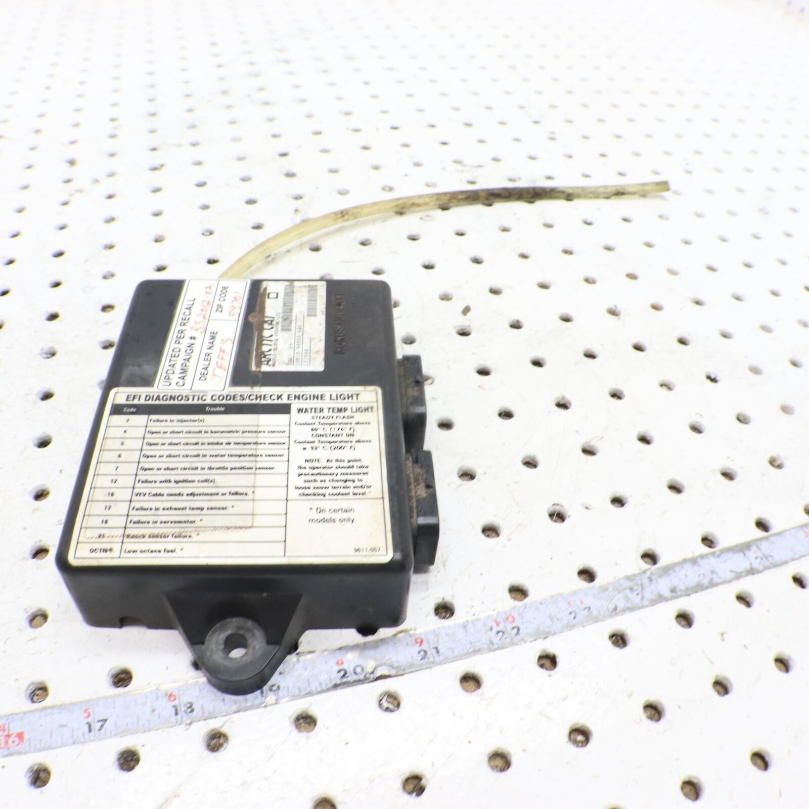 2011 ARCTIC CAT M8 CDI ECU ECM COMPUTER 0730-177;  3007-765 FROM RUNNING SLED