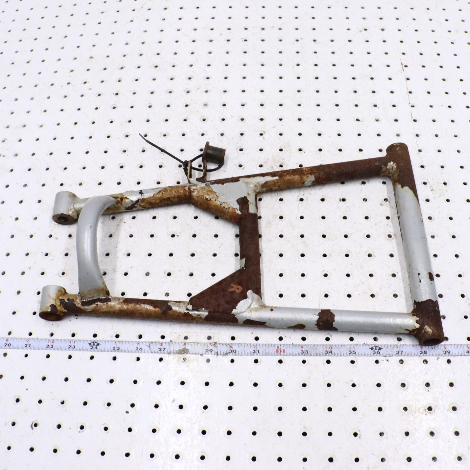 2002 ARCTIC CAT ZR 600 RIGHT FRONT LOWER SUSPENSION CONTROL A ARM 0703-644