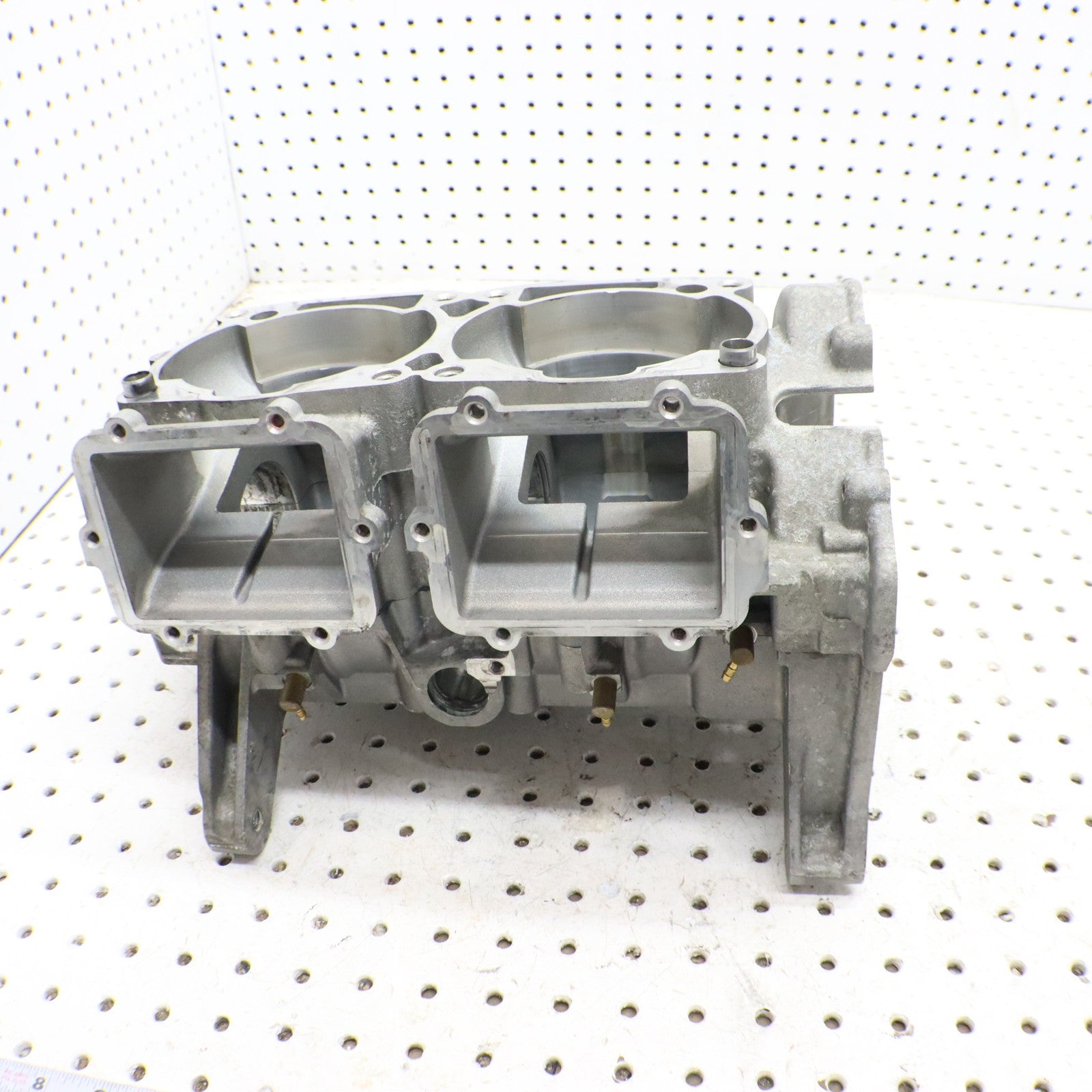 2016 Polaris Rush 800 Crankcase Engine Case Crank Case 2205651; 2207329 CORE