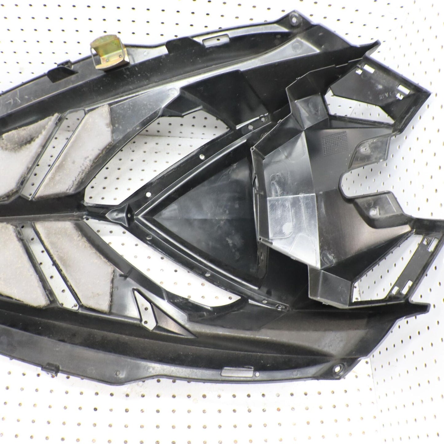 2014 POLARIS PRO RMK 800 HOOD SHROUD 5437509-070 (CRACKED)