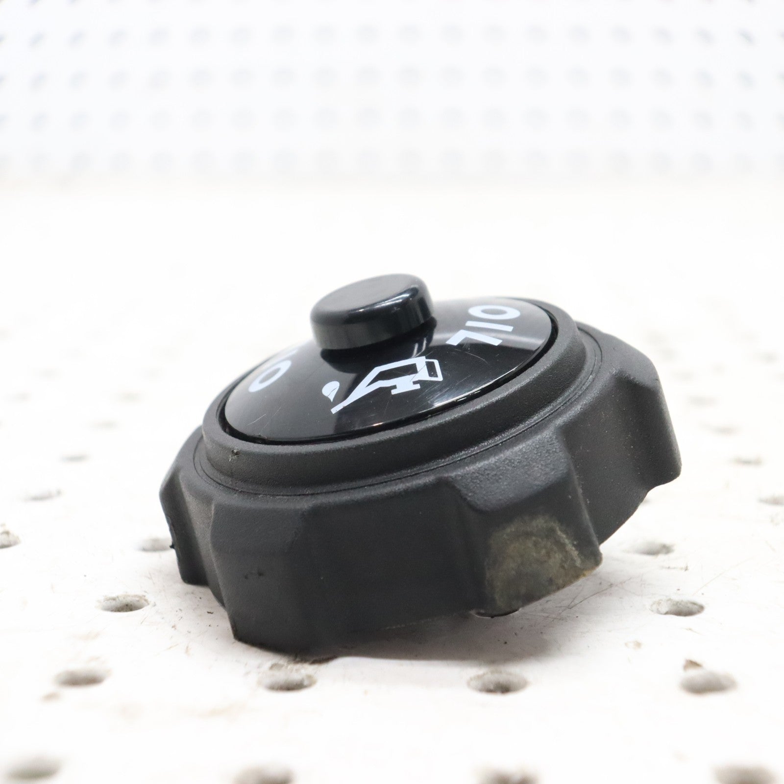 2016 Arctic Cat M8000 Oil Tank Cap Cover Lid 2670-447; 2670-643