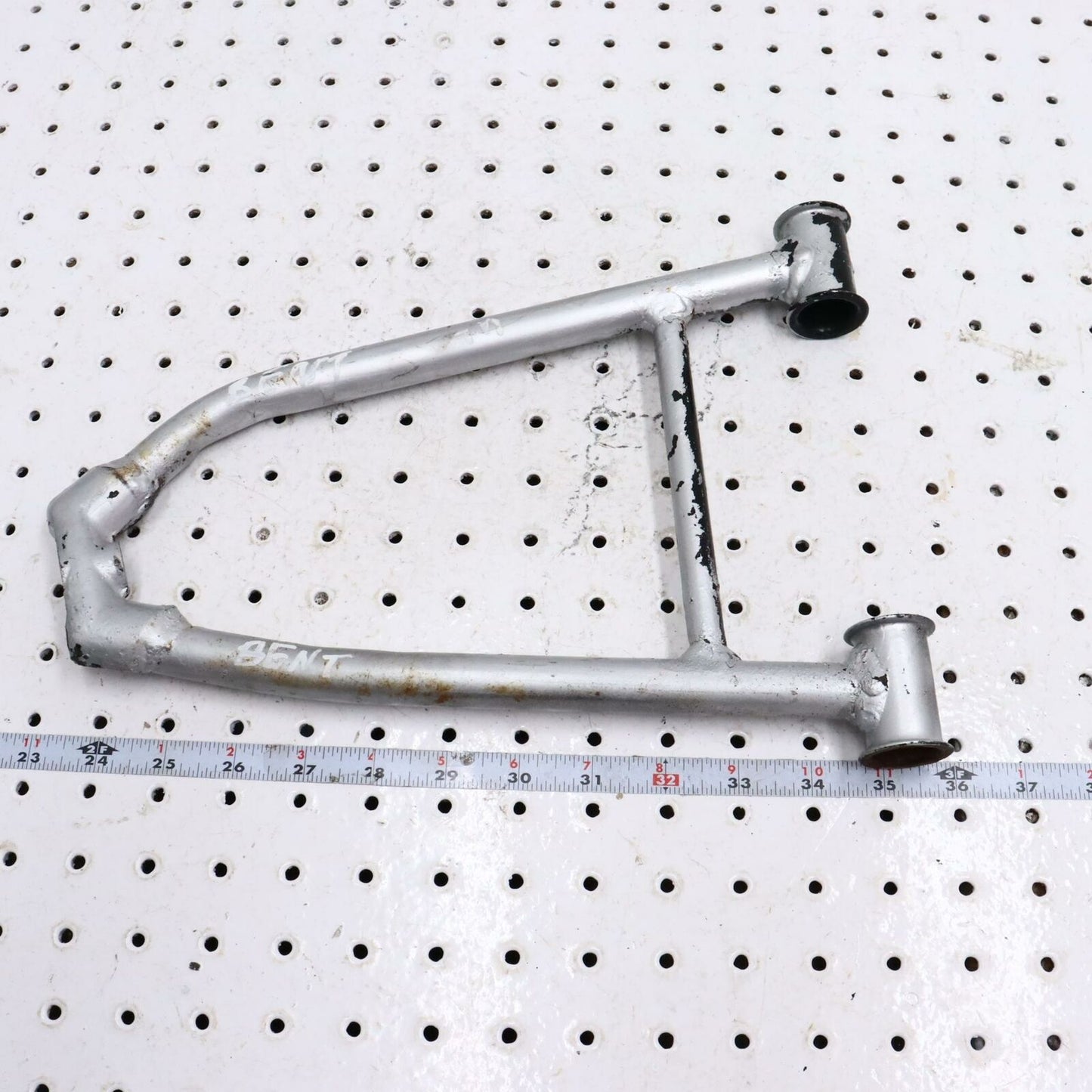 2007 POLARIS IQ 600 FRONT UPPER LEFT CONTROL A ARM 2203019-067