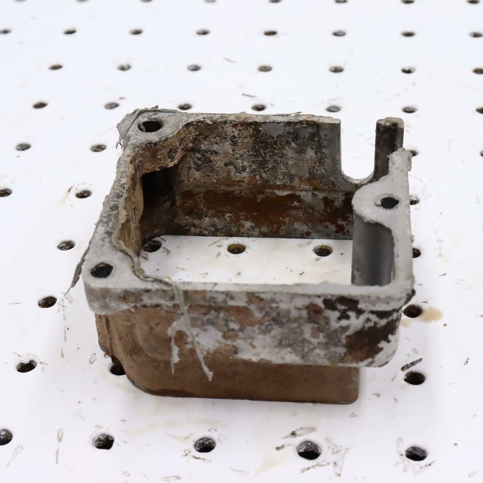 1996 POLARIS SCRAMBLER 400 OIL PUMP HOUSING 3085279