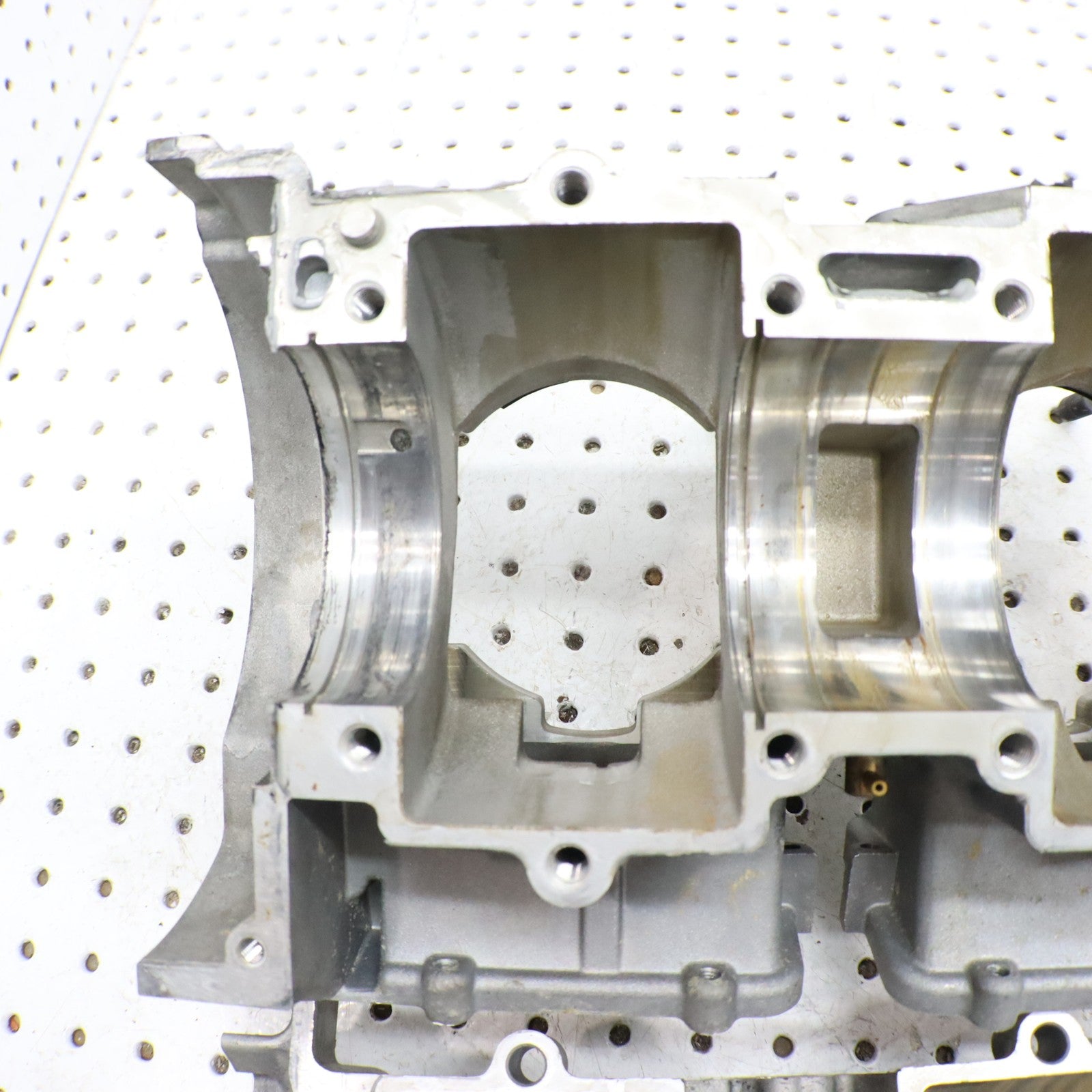 2007 Polaris Iq 600 Crankcase Engine Case Motor Case Crank Case 2203037; 1202738