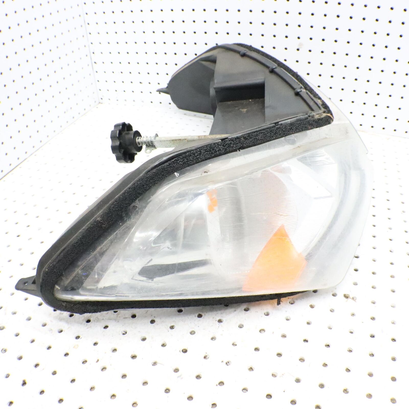 2006 POLARIS FUSION 700 HEADLIGHT 2410377