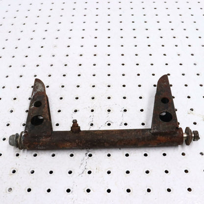 2007 POLARIS IQ 600 REAR SUSPENSION REAR PIVOT BRACKET 1541928-067